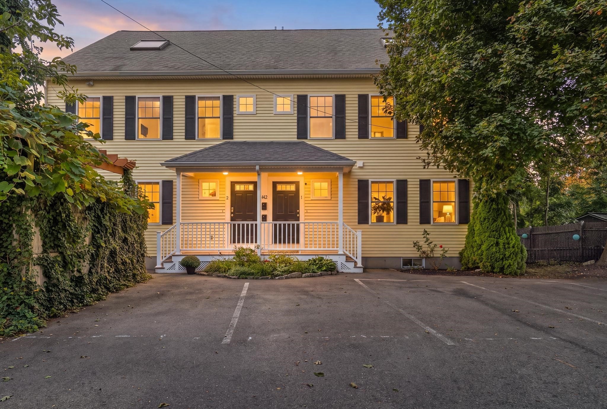 142 Bridge St Unit 2, Salem, MA 01970