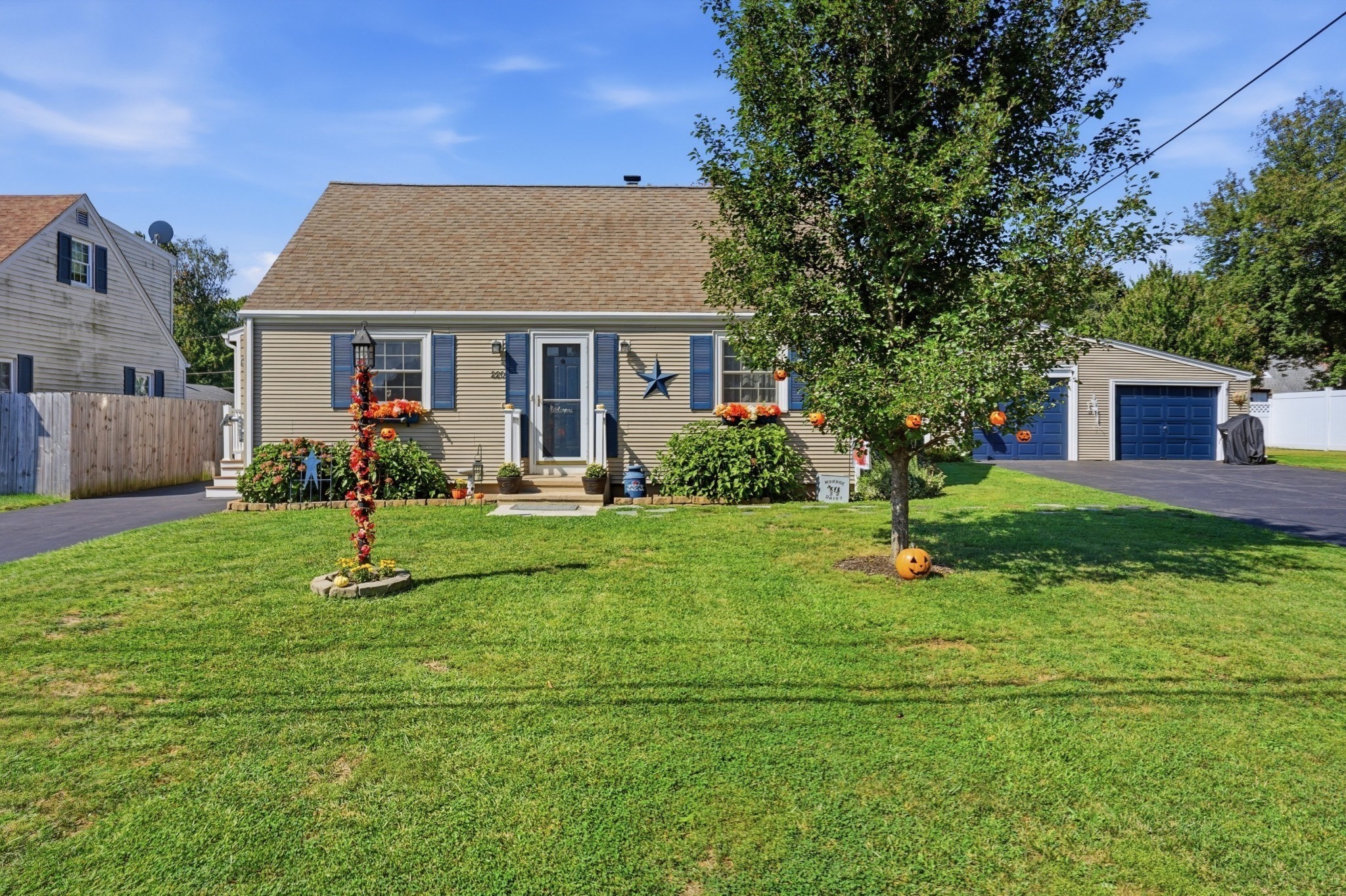 220 Williams St, Cumberland, RI 02864