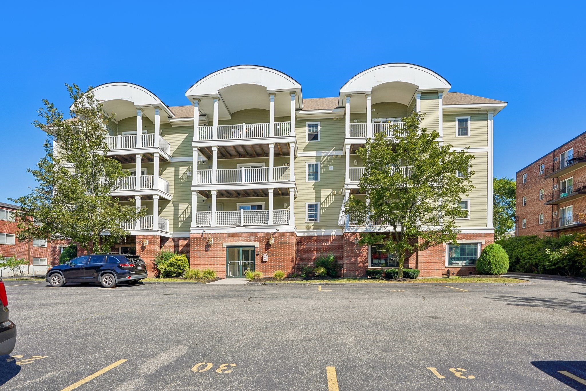 328 Copeland St Unit 3A, Quincy, MA 02169