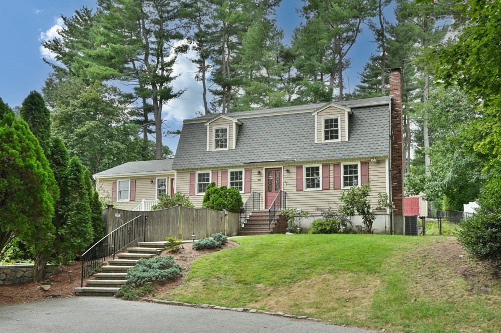 36 Grove Street, Reading, MA 01867