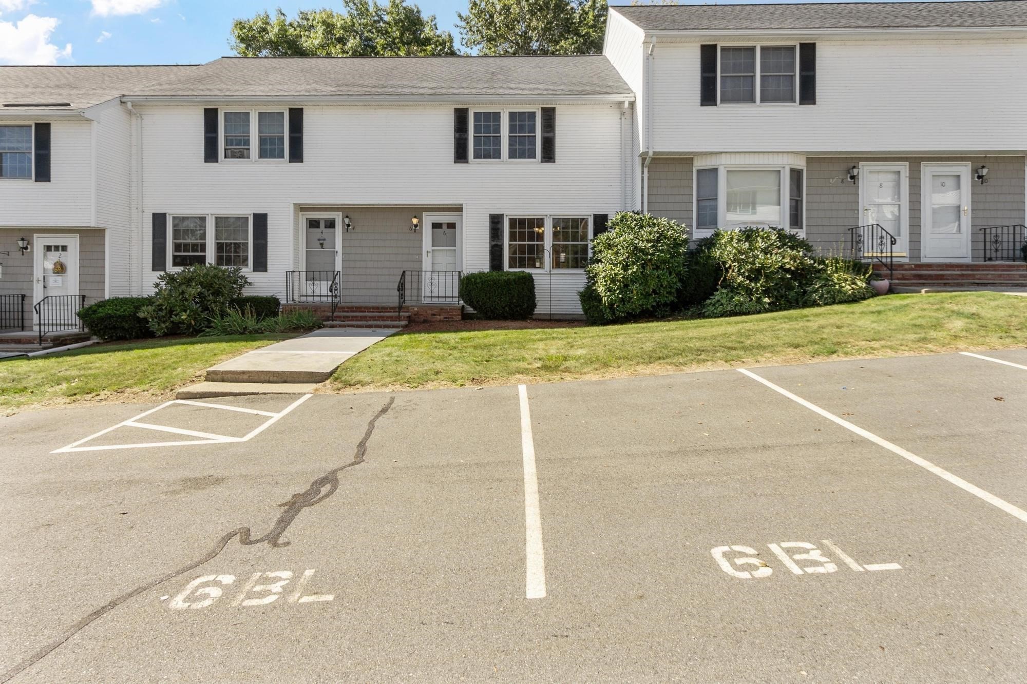 6 Brandee Unit 6, Methuen, MA 01844