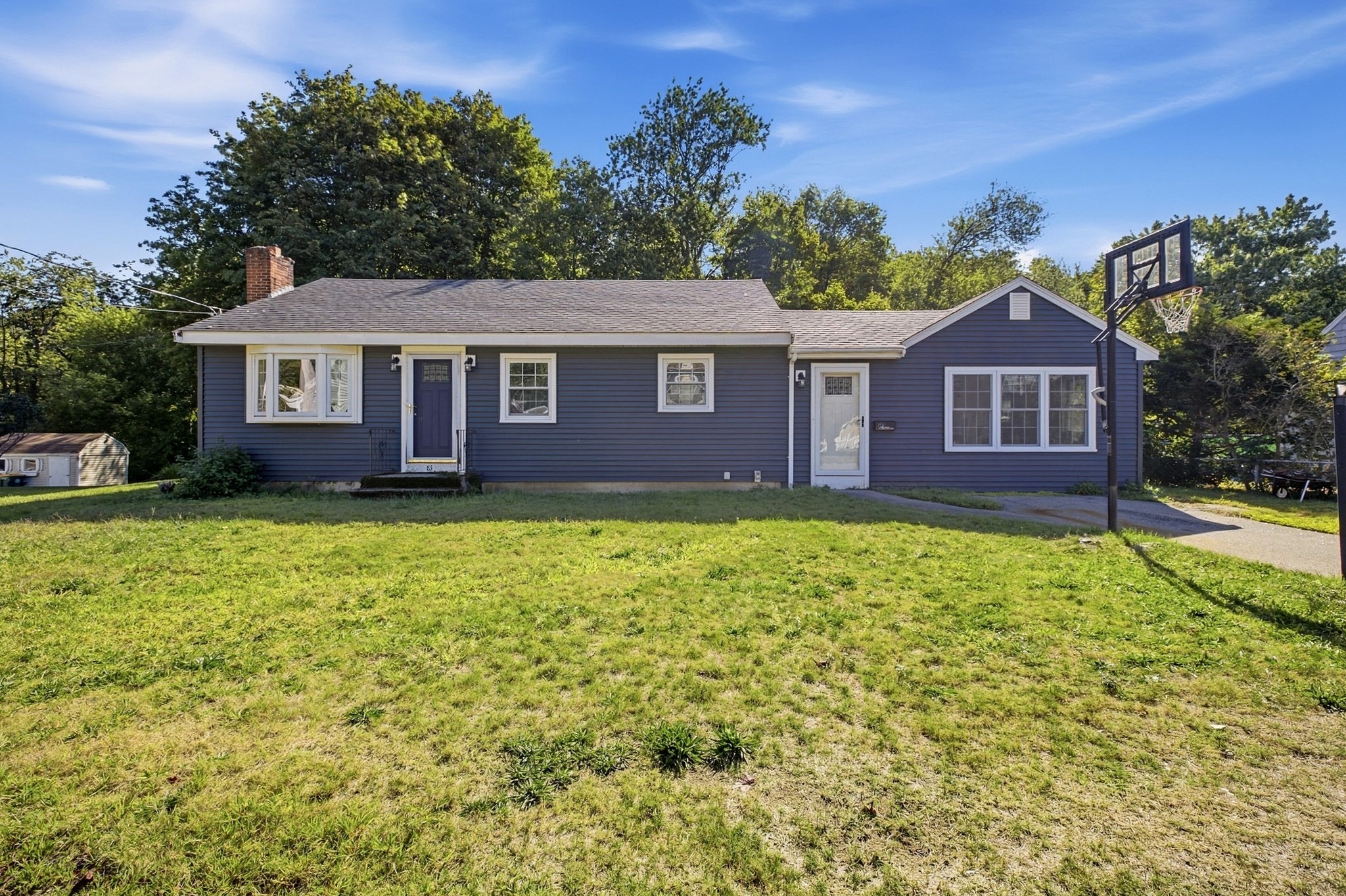 65 Bay State Cir, Abington, MA 02351