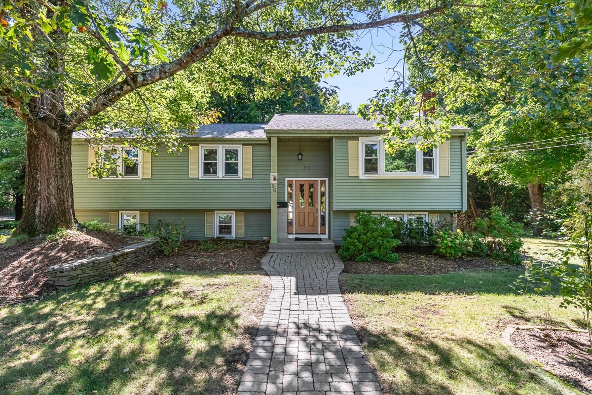 26 Atherton Rd, Foxboro, MA 02035