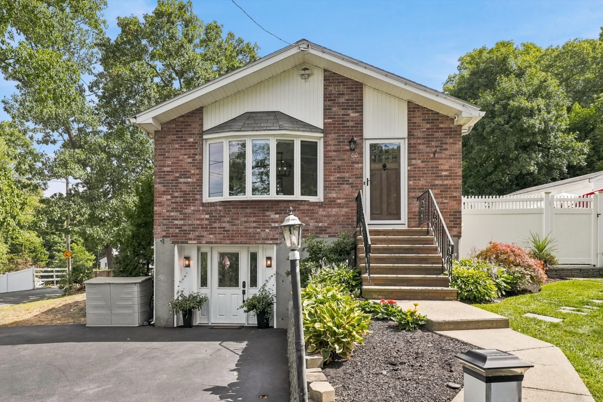 60 Hobson St, Saugus, MA 01906