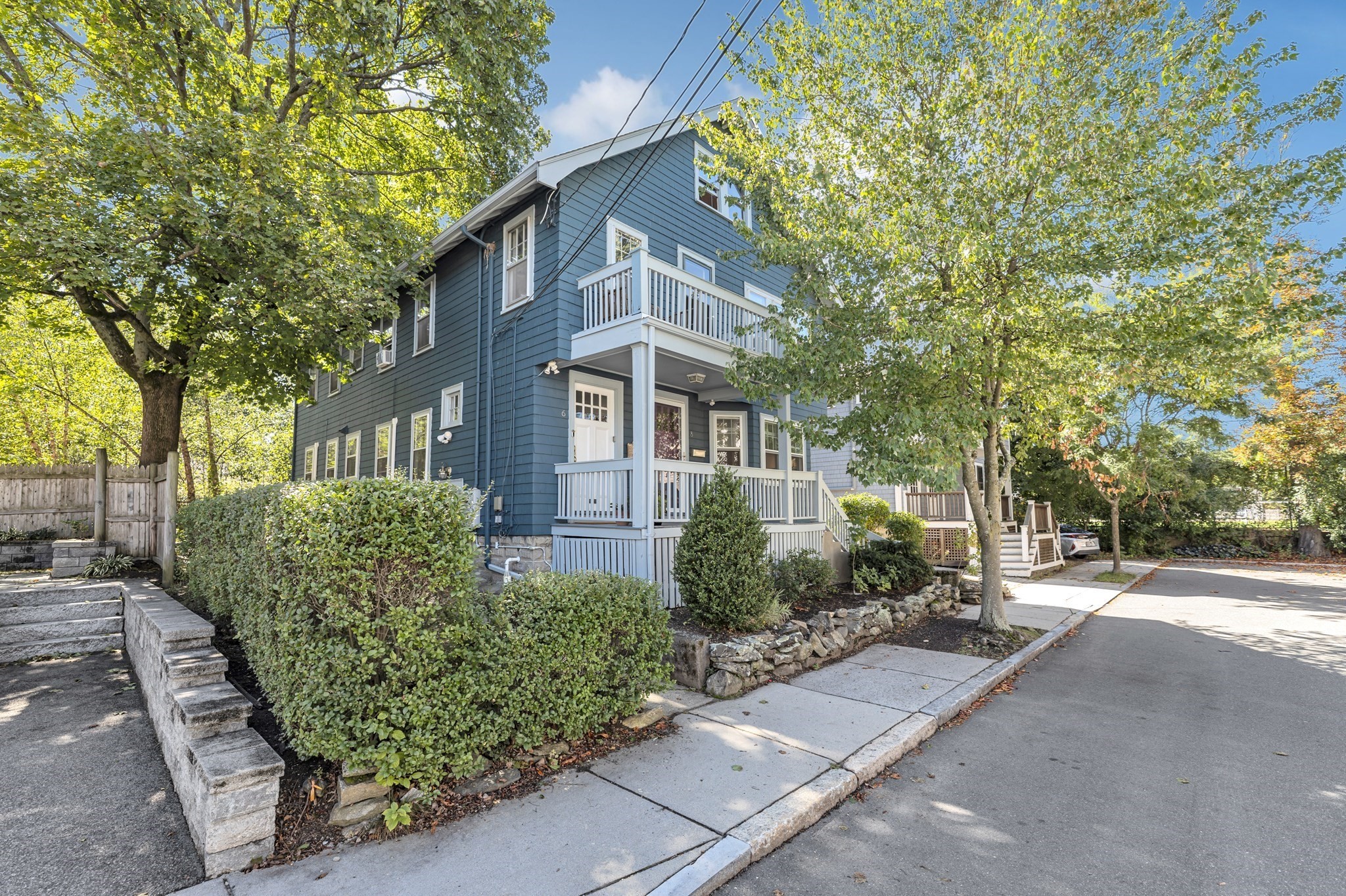 8 Hawthorne Park Unit 8, Cambridge, MA 02138