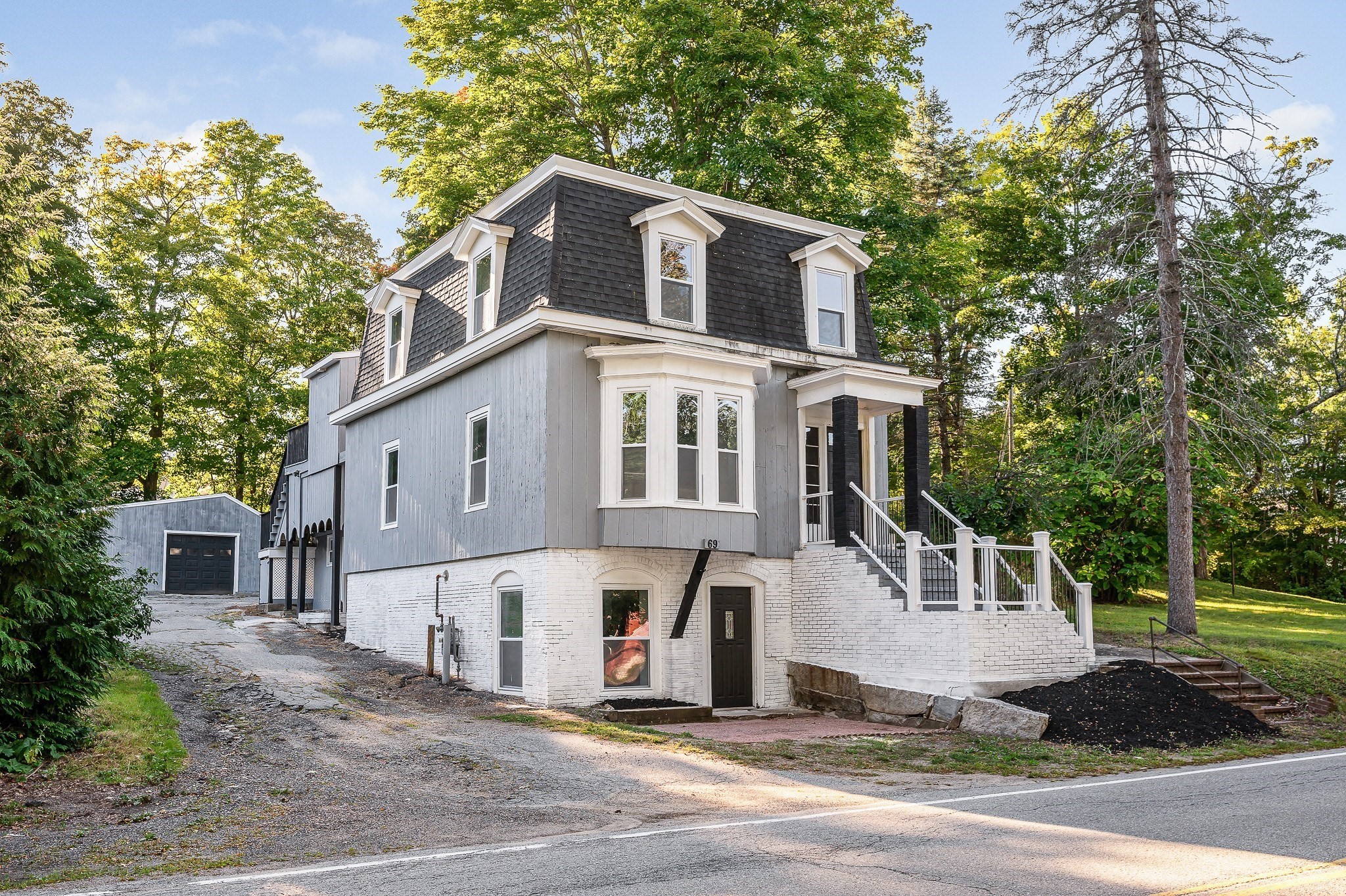 69 Groton St, Pepperell, MA 01463