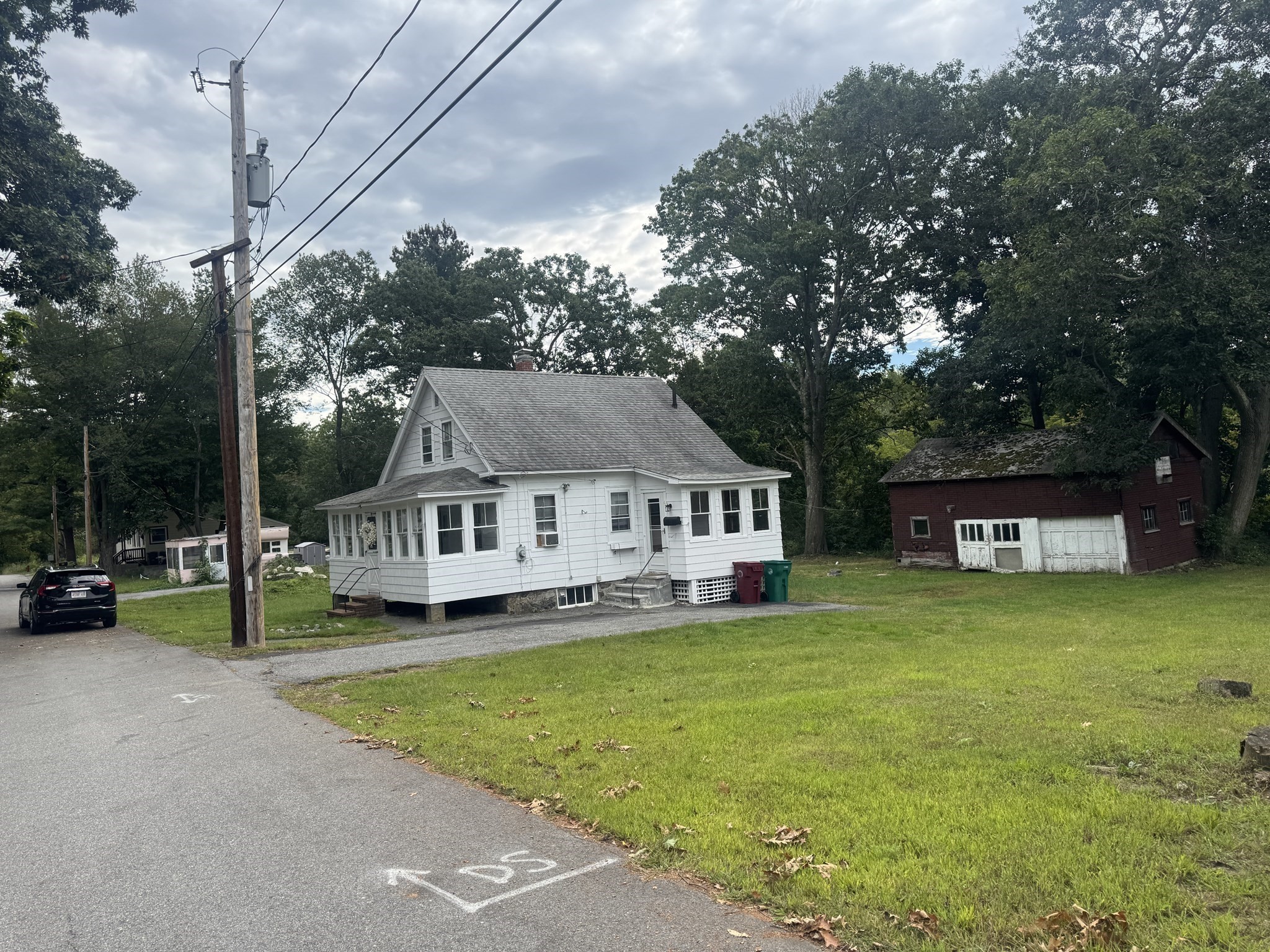 47 Pemberton St, Lowell, MA 01850