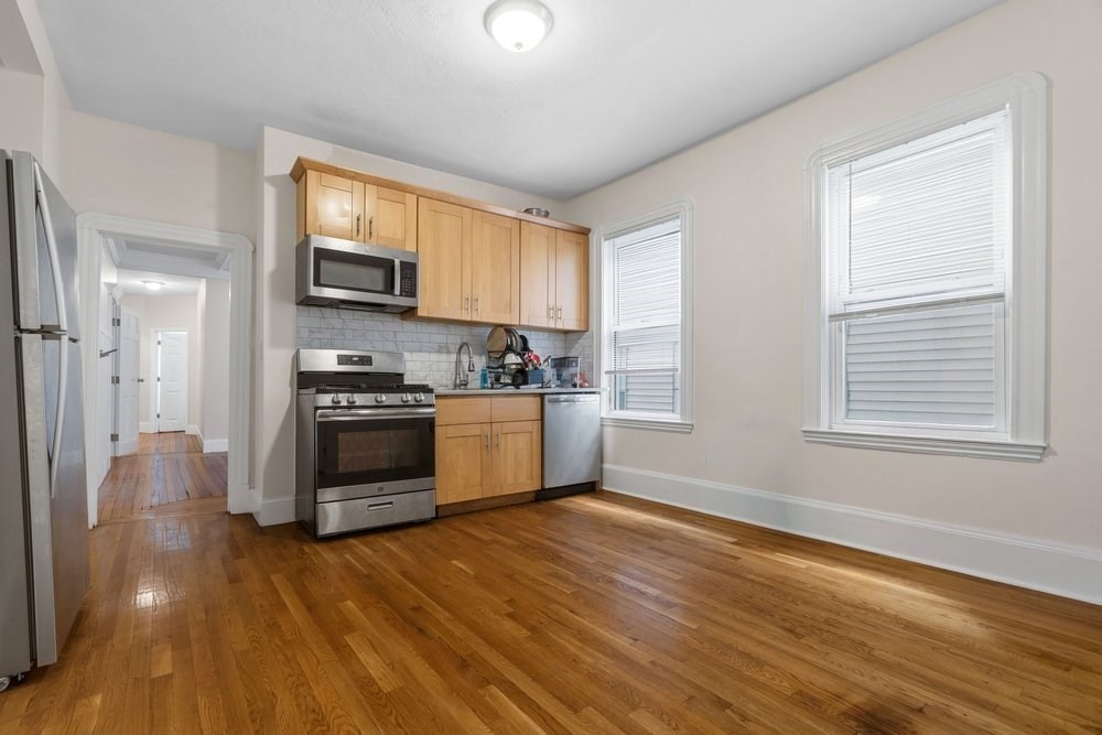 114 Thornton Street, Fort Hill, Boston, MA 02119 - Image 12