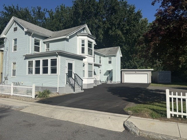 5 Sibley Ave, Westfield, MA 01085