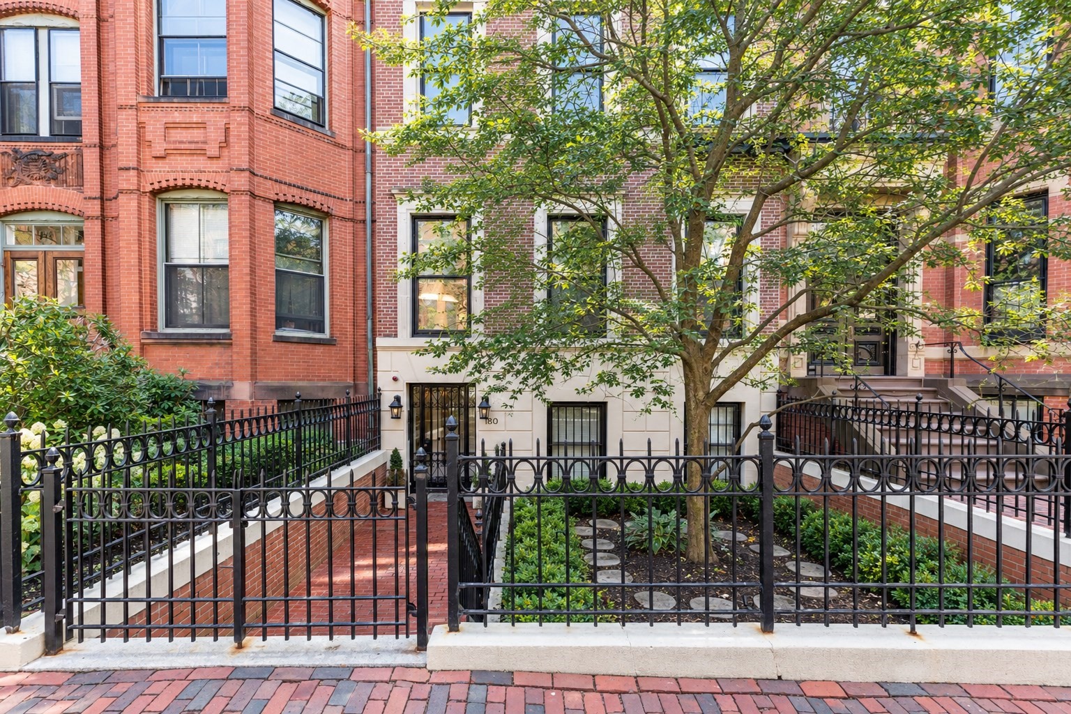 180 Marlborough St Unit 2, Back Bay, Boston, MA 02116
