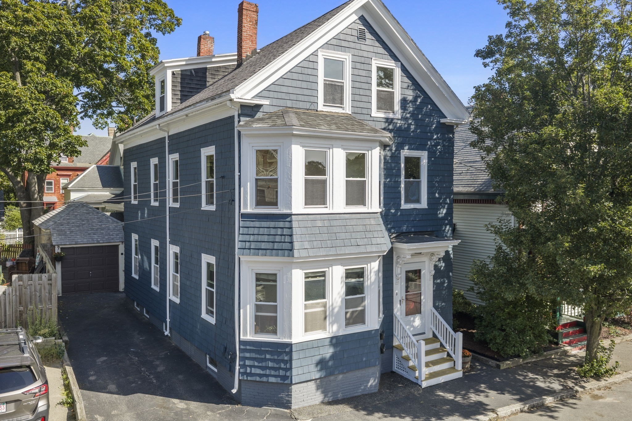5 Willow Ave, Salem, MA 01970
