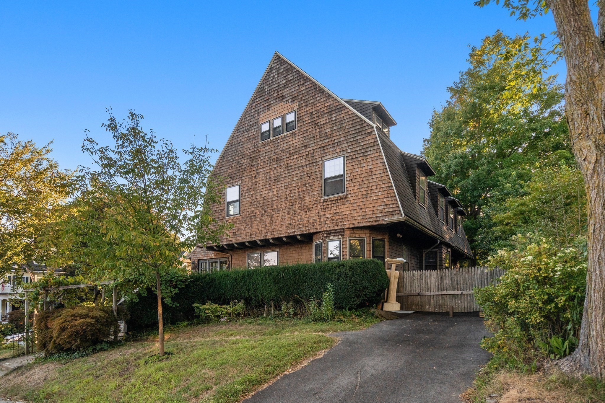 12 Alban St, Dorchester, Boston, MA 02124