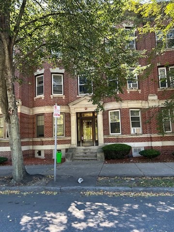 1710 Commonwealth Ave. Unit 3, Boston College, Boston, MA 02135