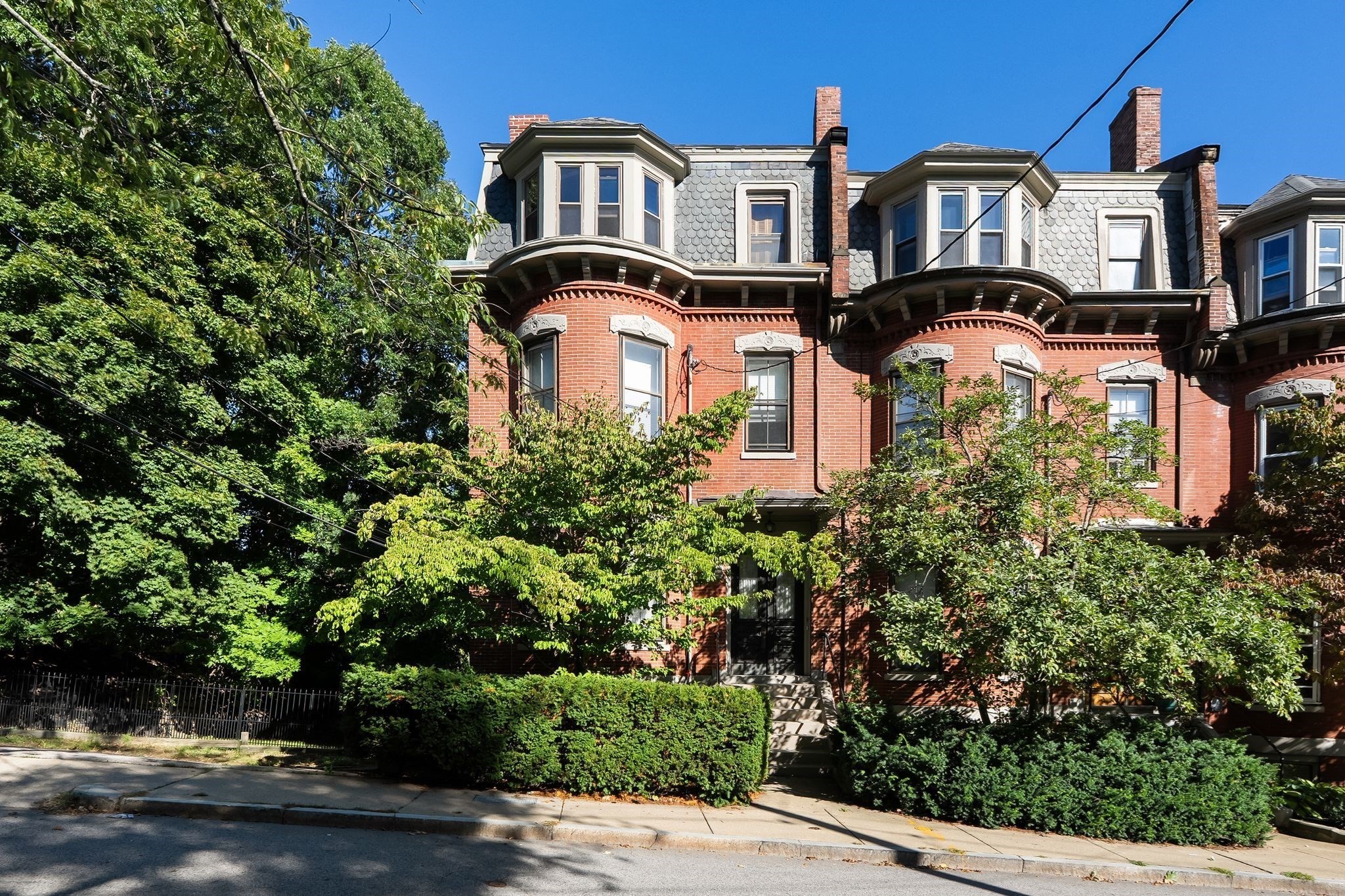 26 Everett St Unit 1, Jamaica Plain, Boston, MA 02130