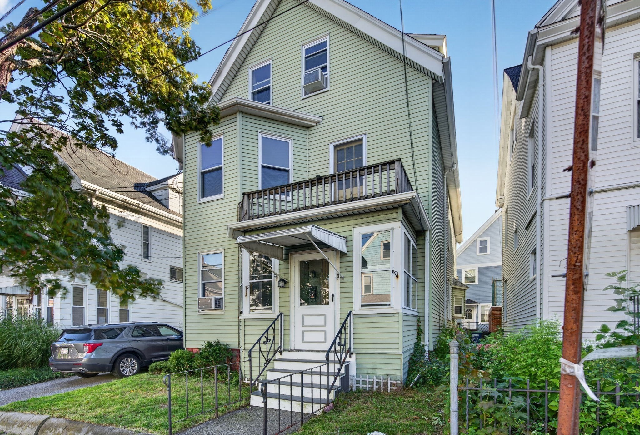 28 Gibbens St, Somerville, MA 02143