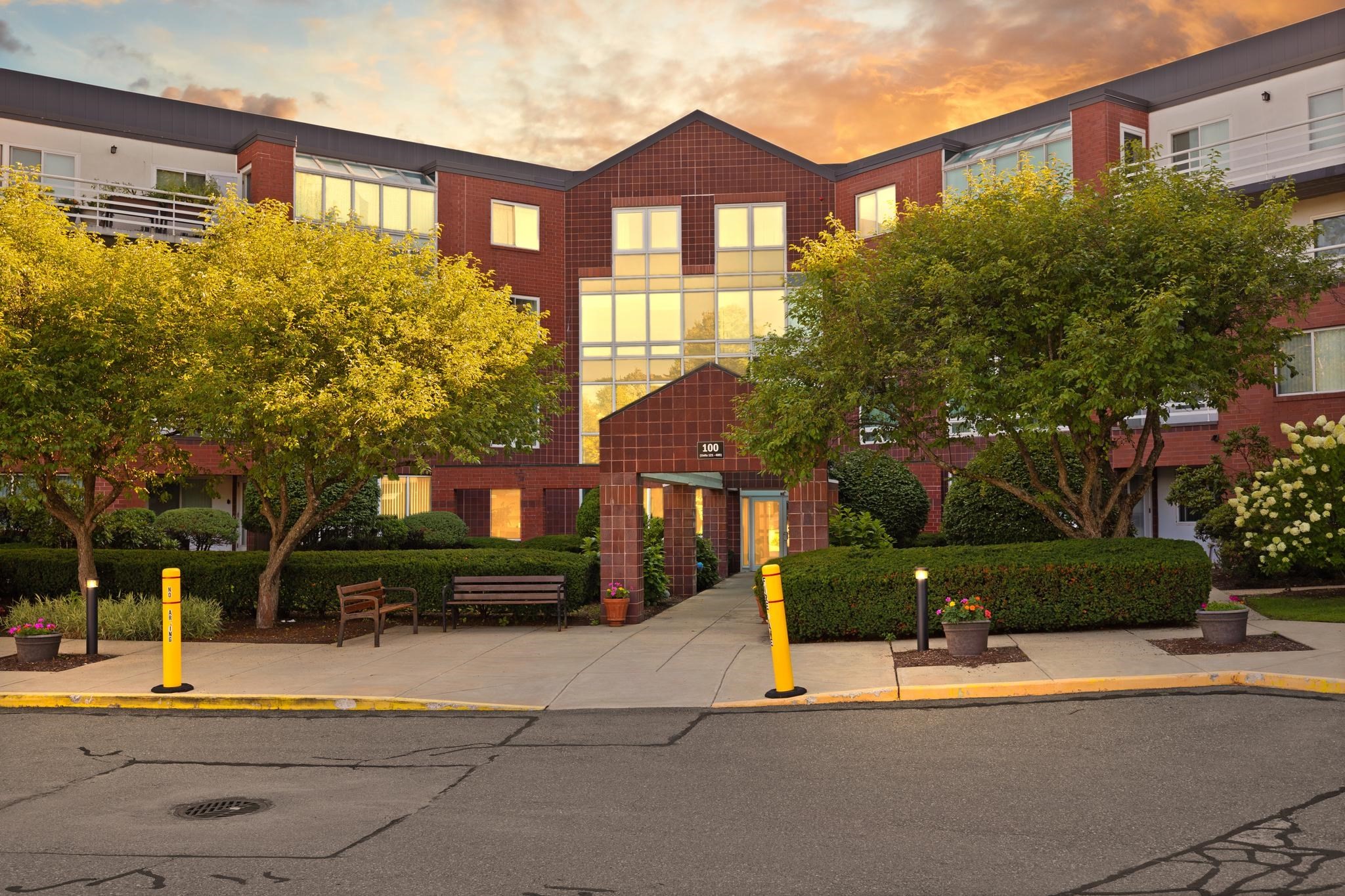 345 Place Ln Unit 345, Woburn, MA 01801