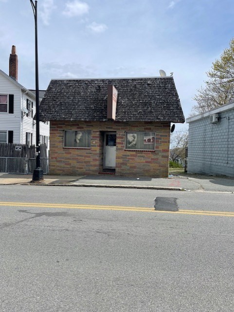 770 County St, New Bedford, MA 02740