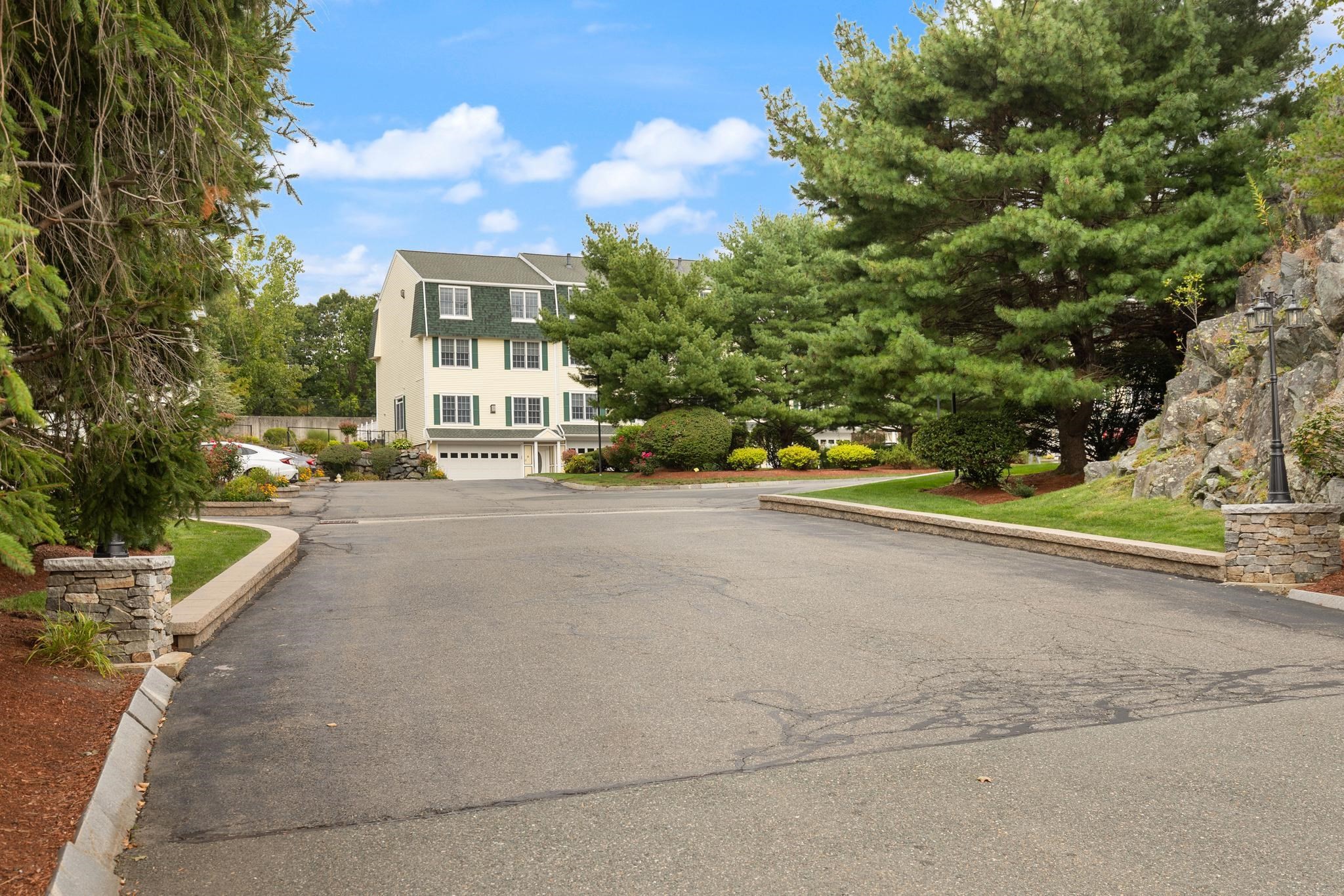 8 Dansreau Place Unit 8, Middleton, MA 01949