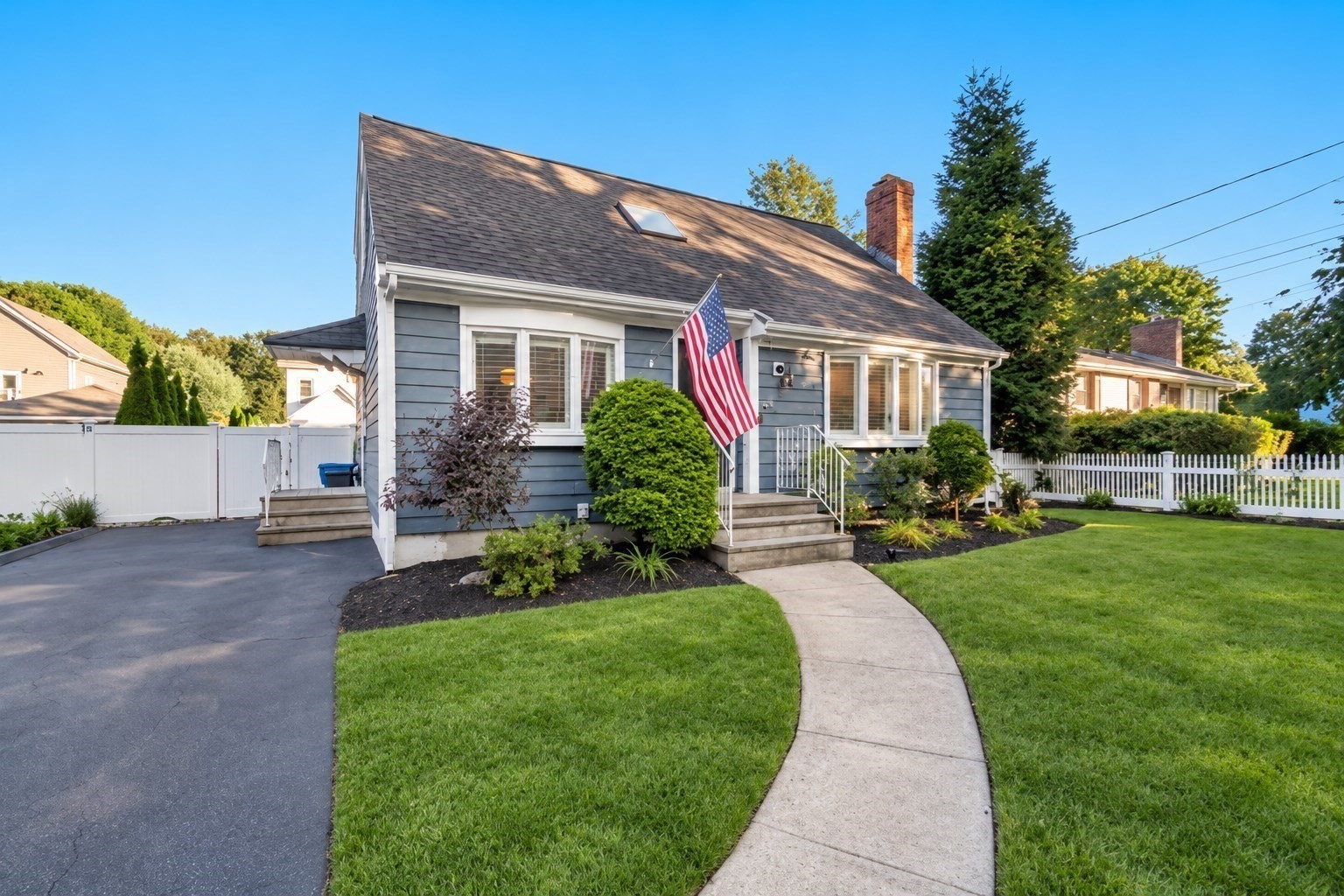 20 Albert St, Waltham, MA 02453