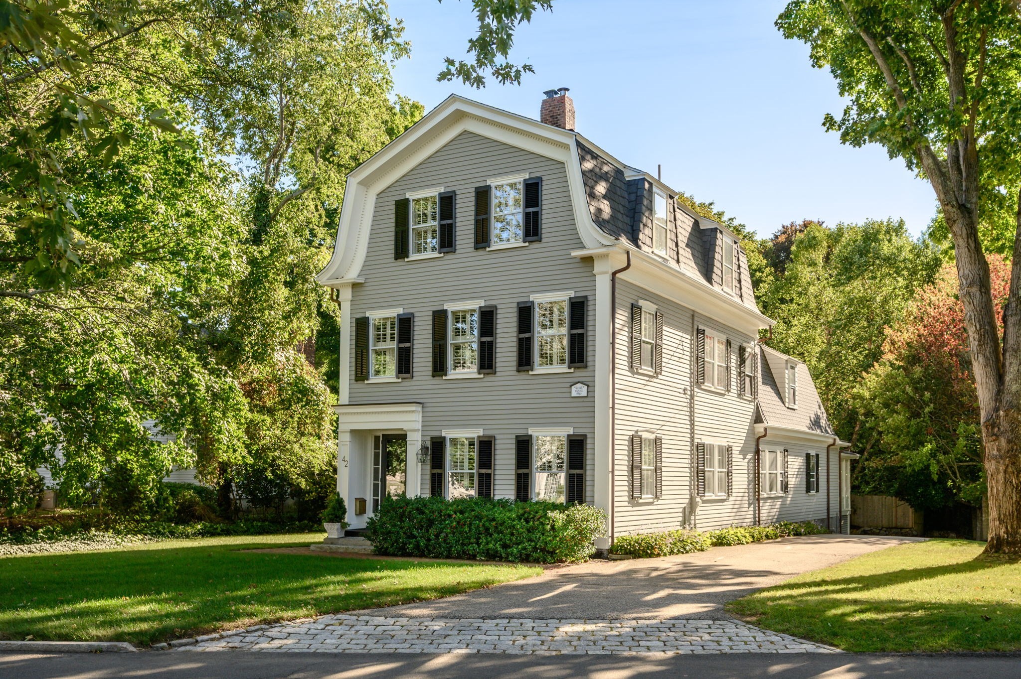 42 Lincoln Street, Hingham, MA 02043