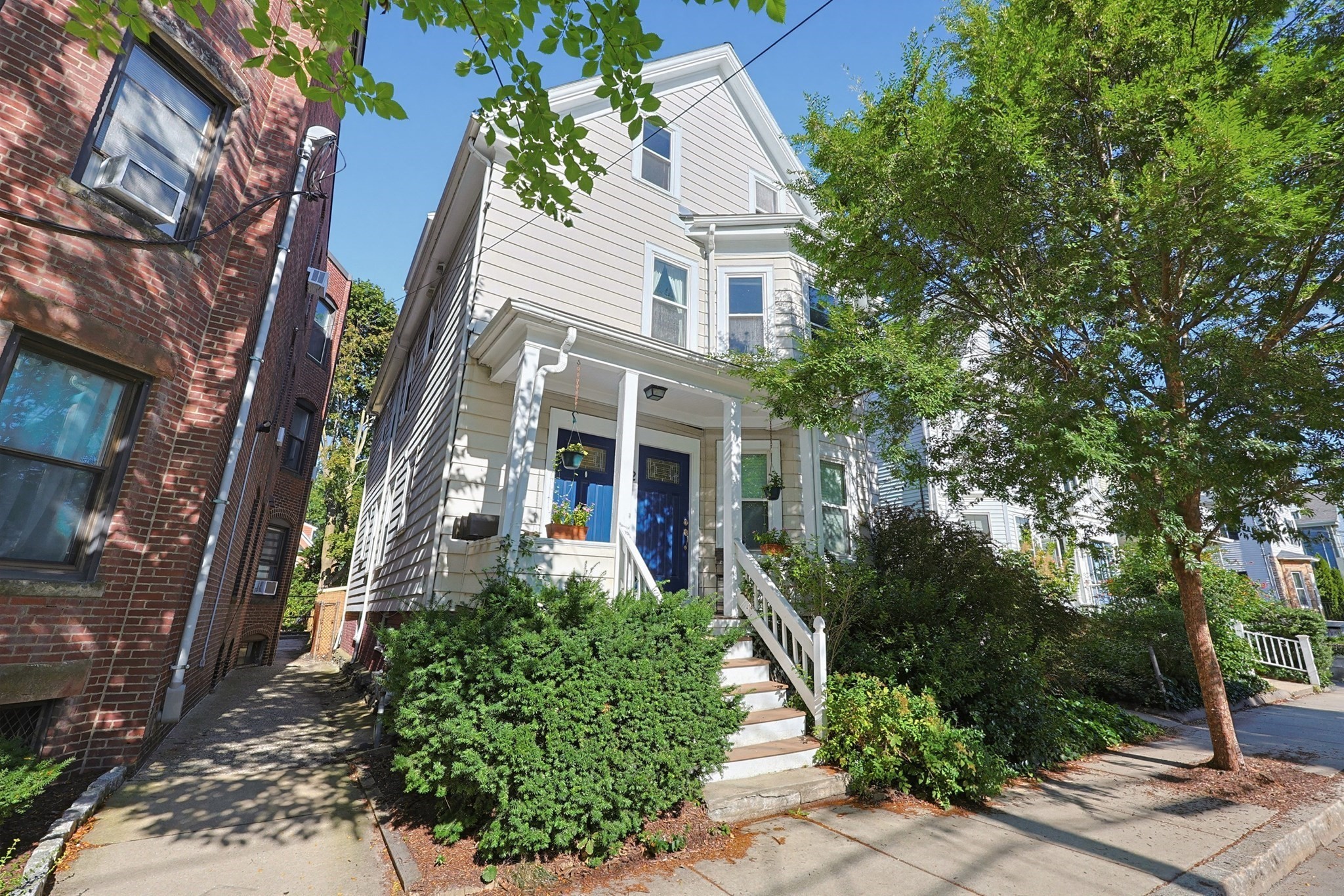 42 Cedar St Unit 3, Somerville, MA 02143