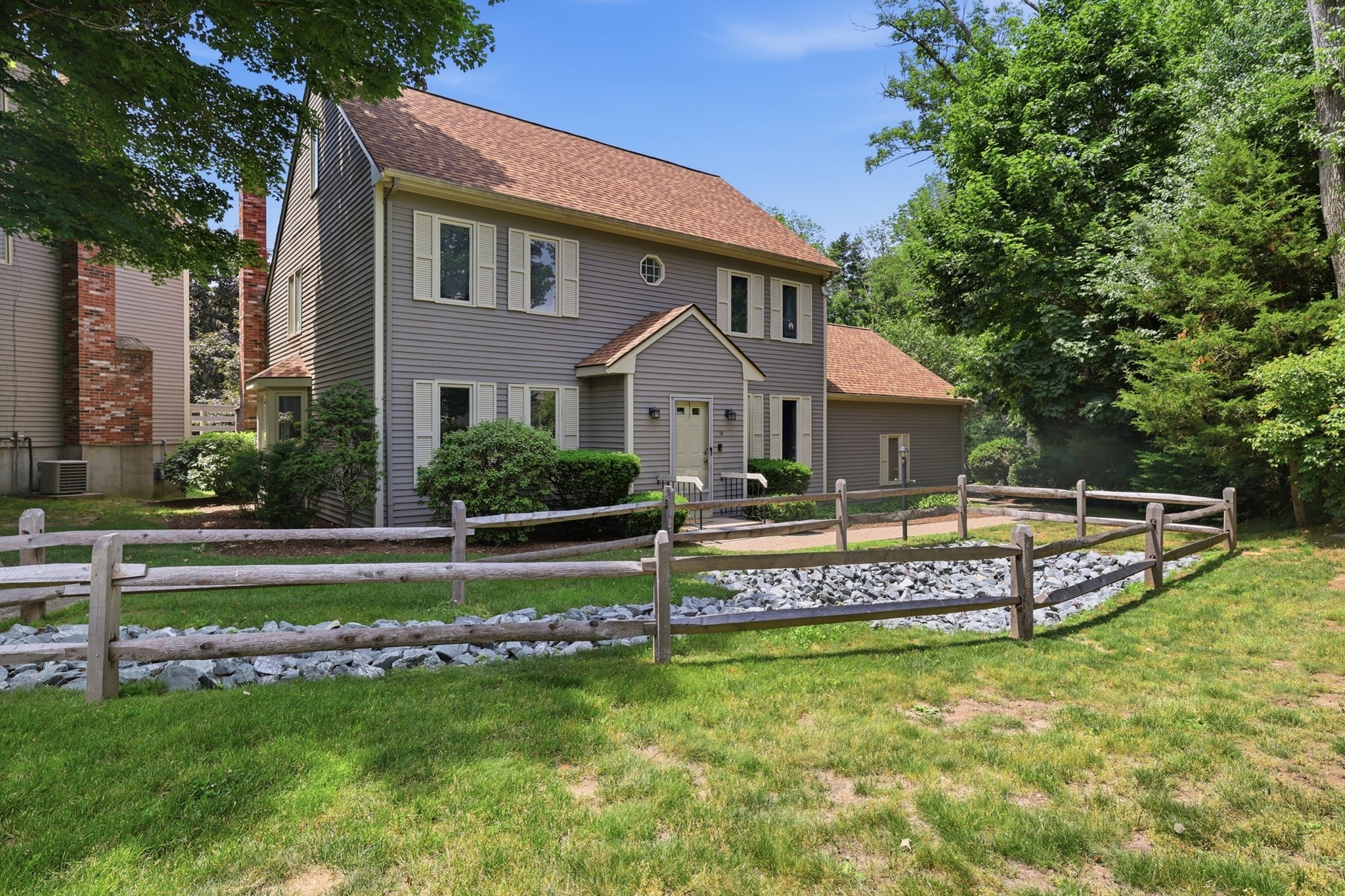 18 Copperwood Dr Unit 18, Stoughton, MA 02072