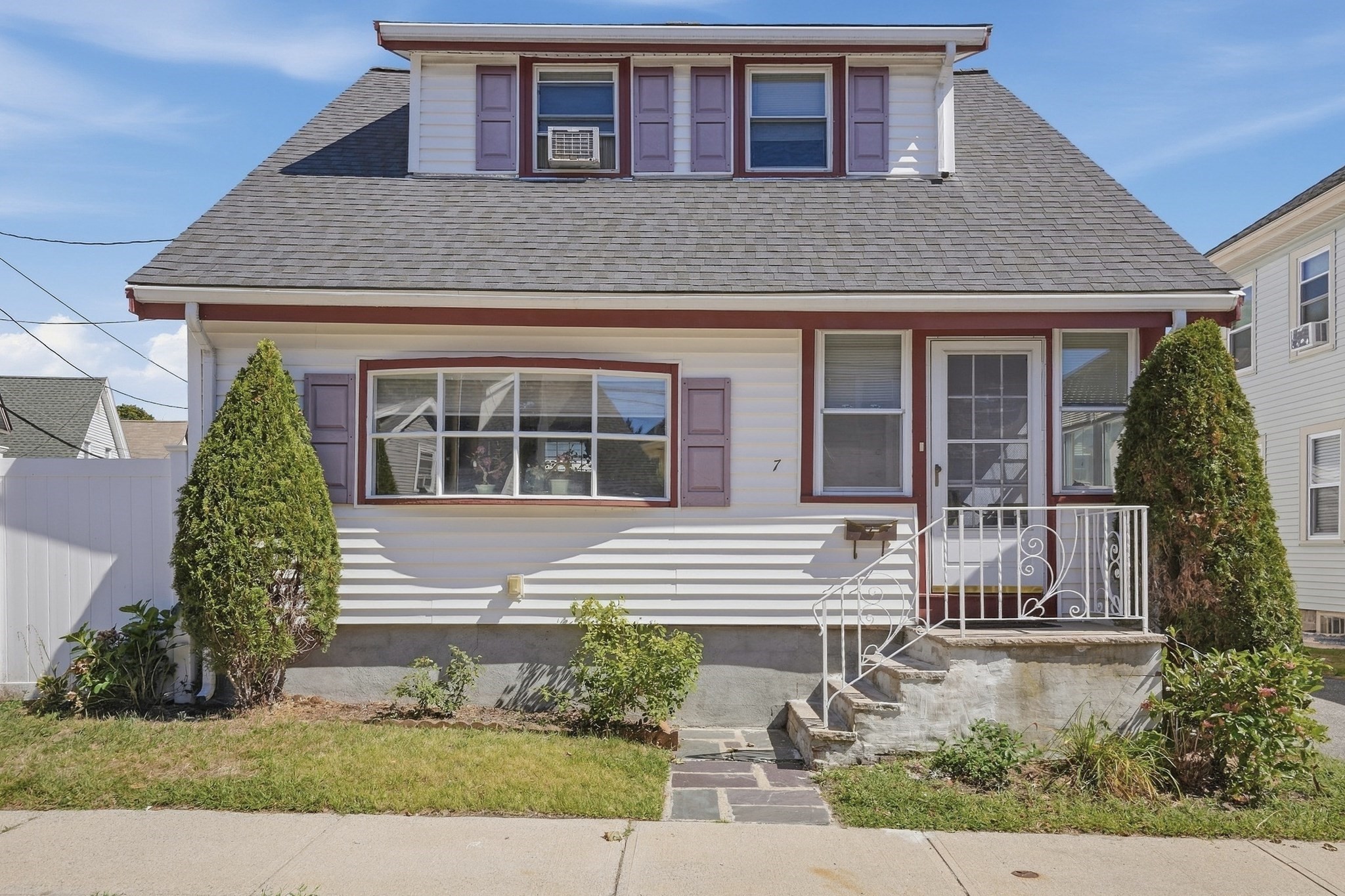 7 Geneva Avenue, Lynn, MA 01905