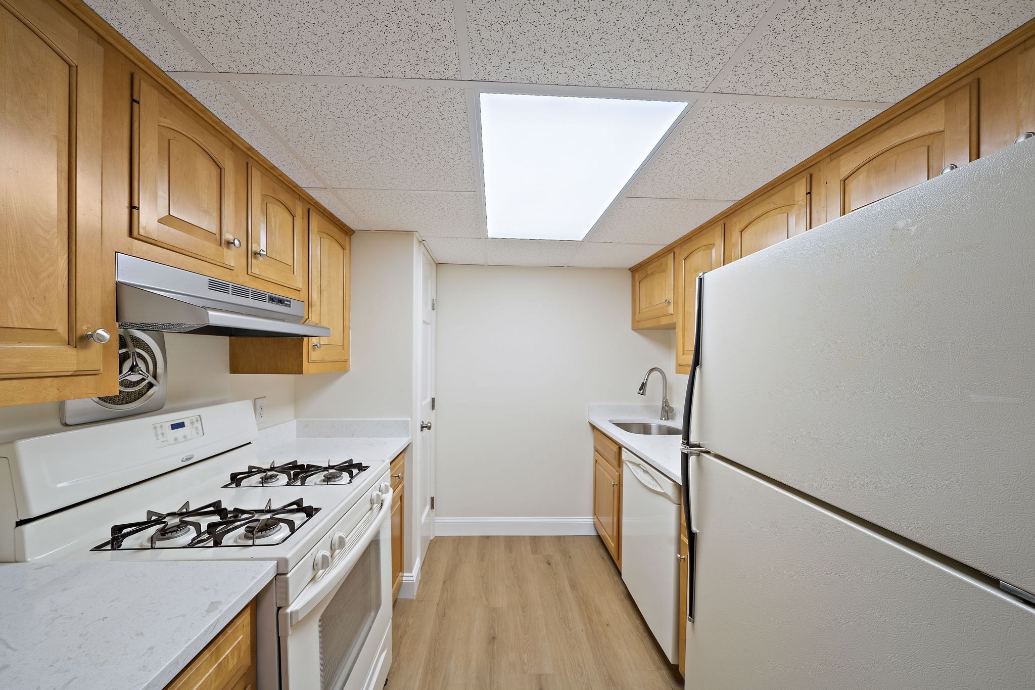 18 Kingswood Dr Unit 5, Abington, MA 02351 - Image 2