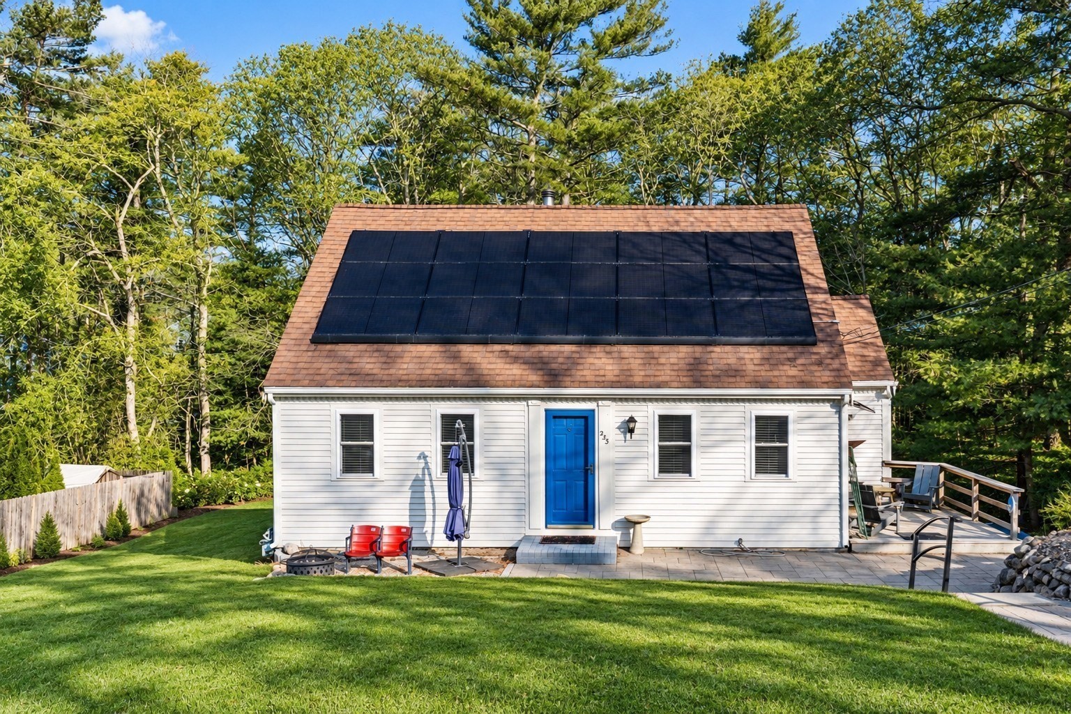233 Pinecrest Beach Dr, Falmouth, MA 02536