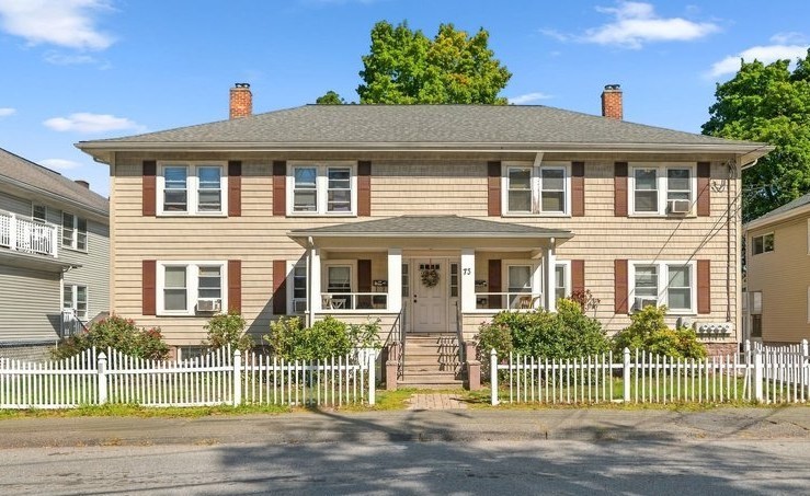 73 Highland St Unit 4, Waltham, MA 02453