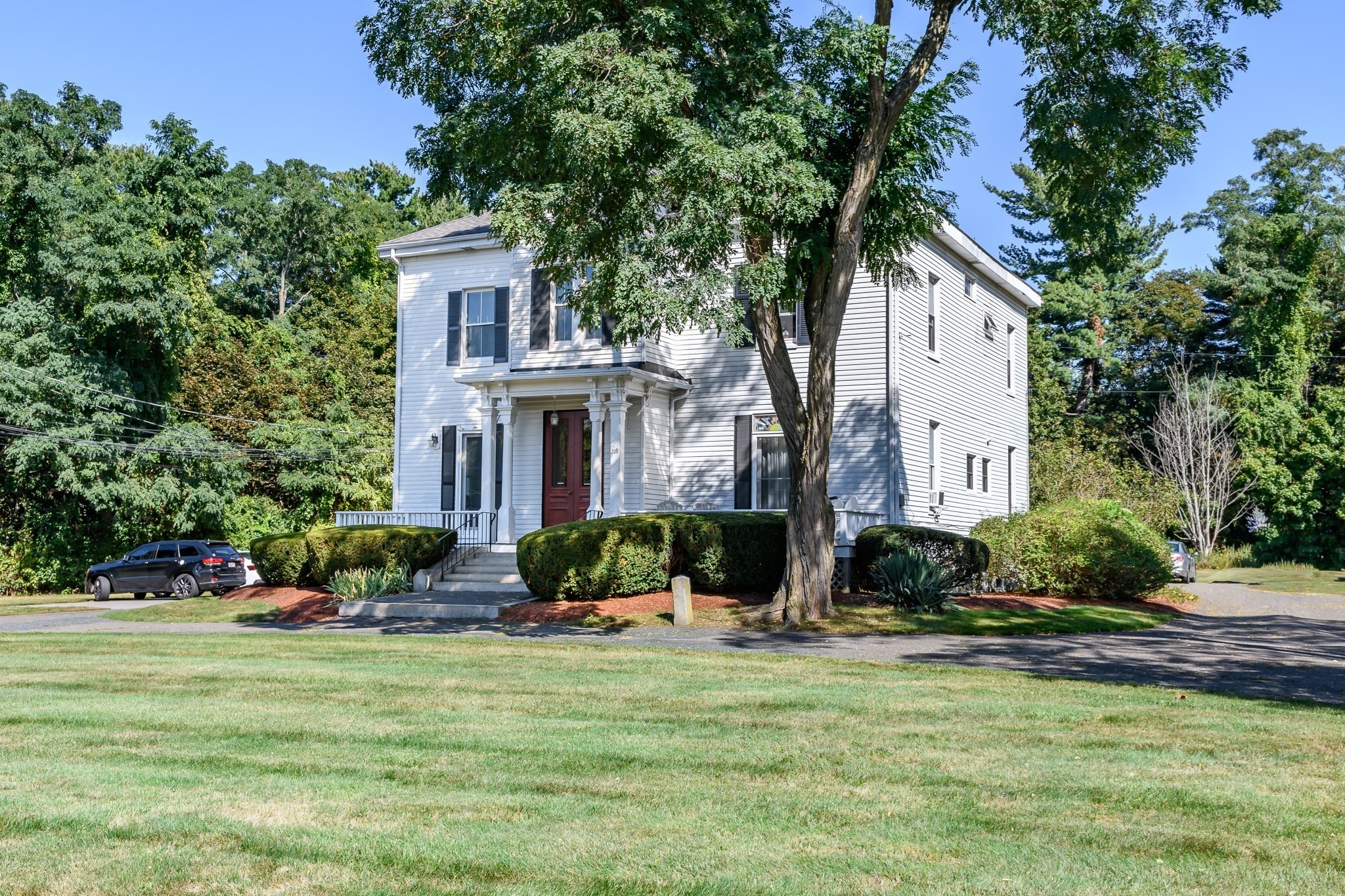 219 Pond St Unit 1, Natick, MA 01760