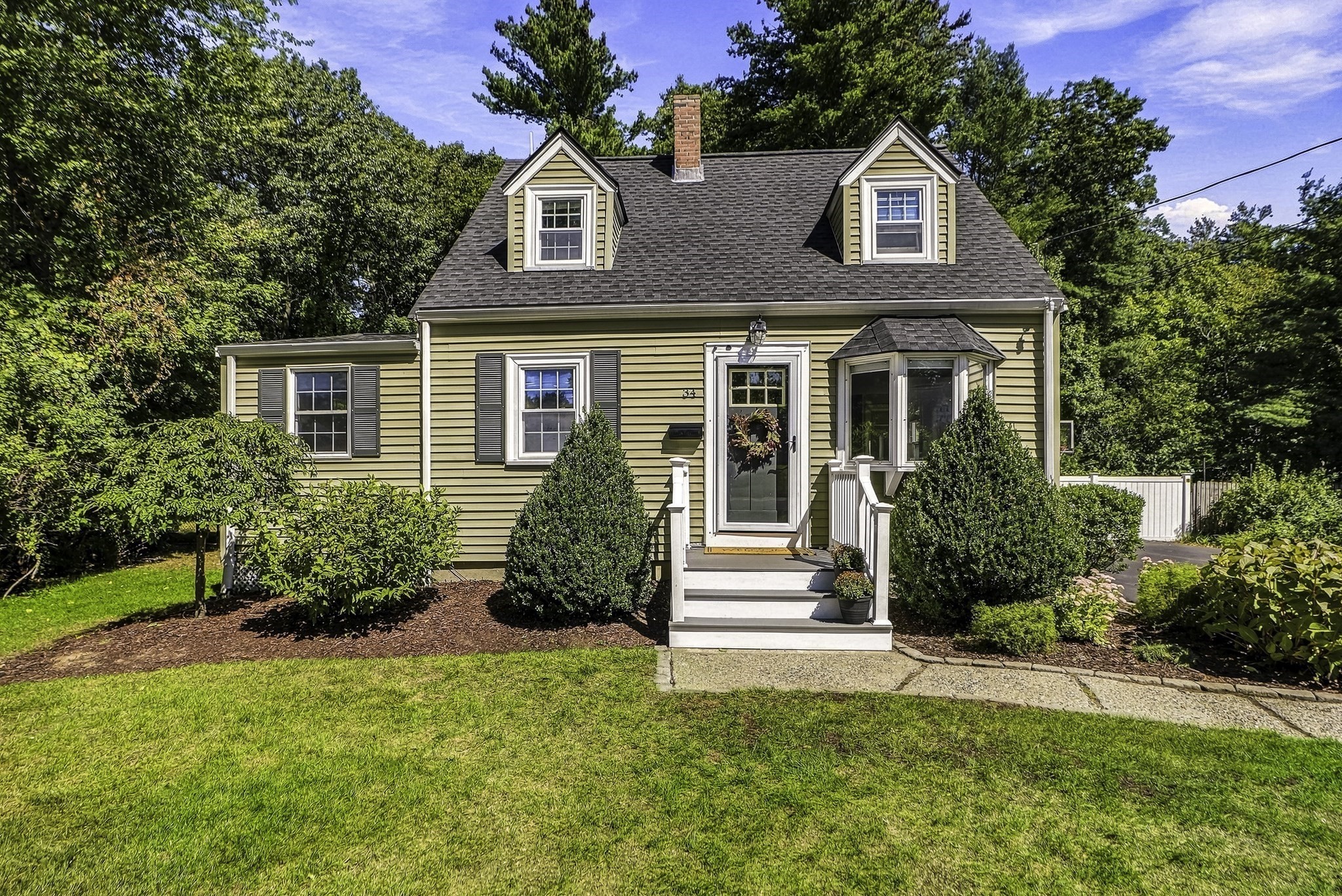 34 Audrea Rd, Framingham, MA 01701