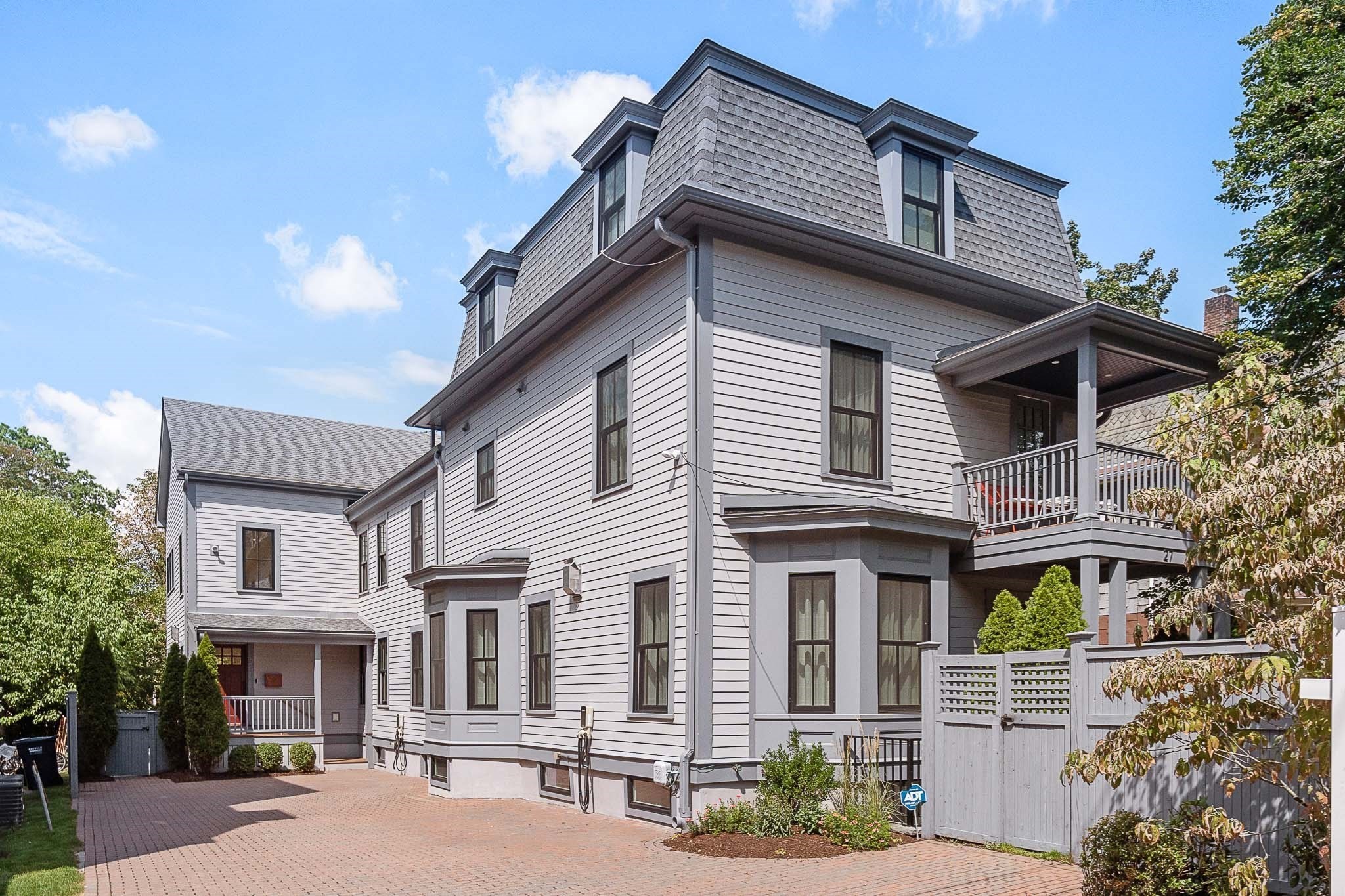 27 Walden St Unit 2, Cambridge, MA 02140