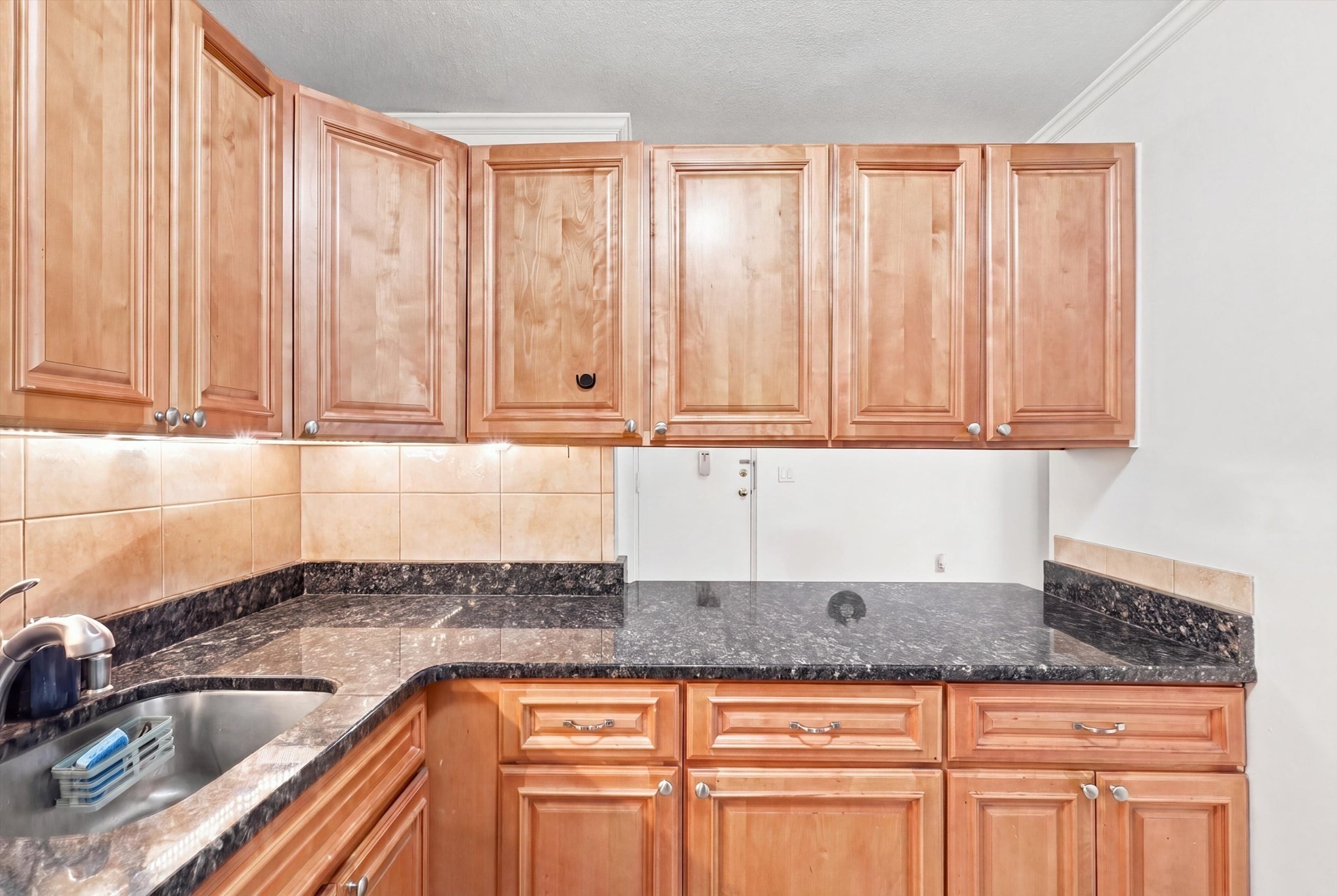 237 N Main St Unit 5, Andover, MA 01810 - Image 2