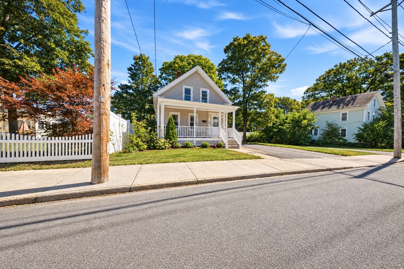 128 Howe St, Marlborough, MA 01752