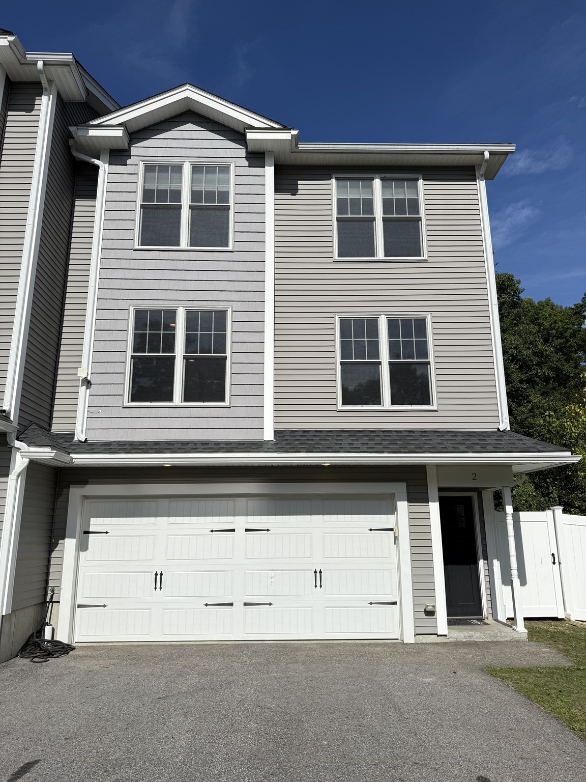 2 Burncoat Hts, Worcester, MA 01606