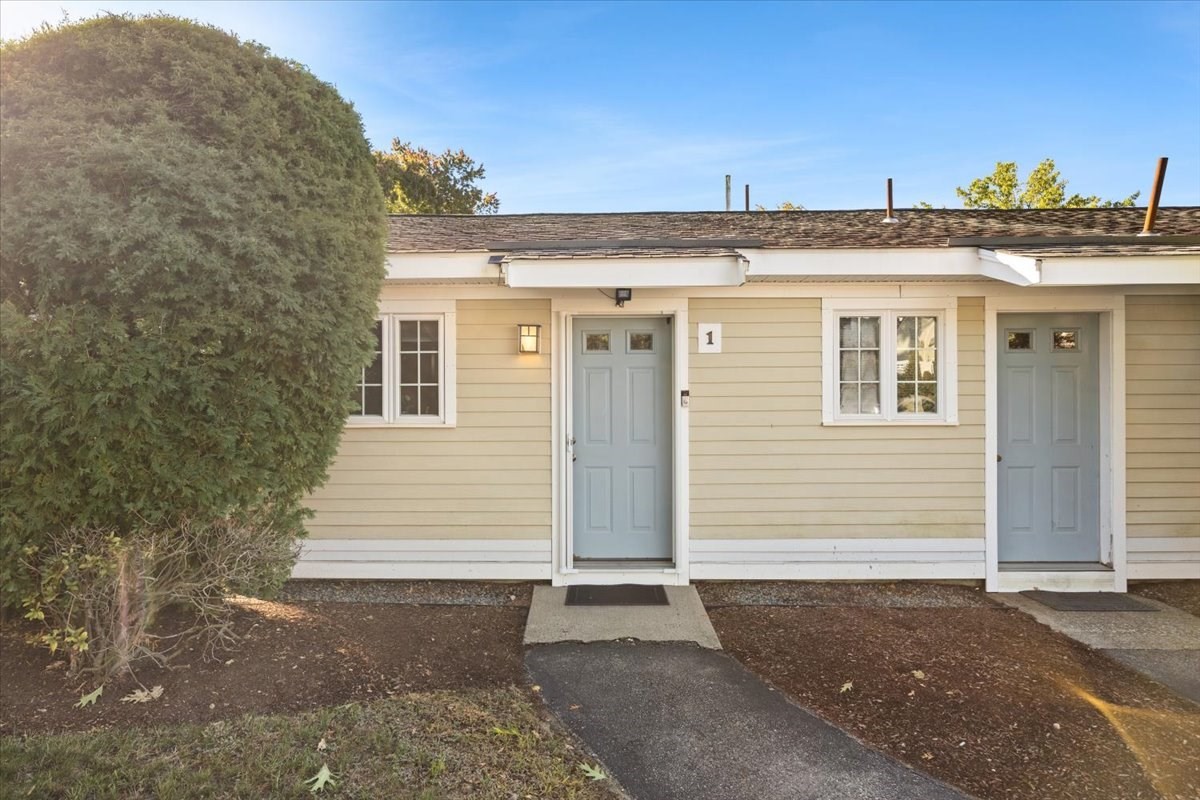 14 Nancy Rd Unit 1, Easton, MA 02375
