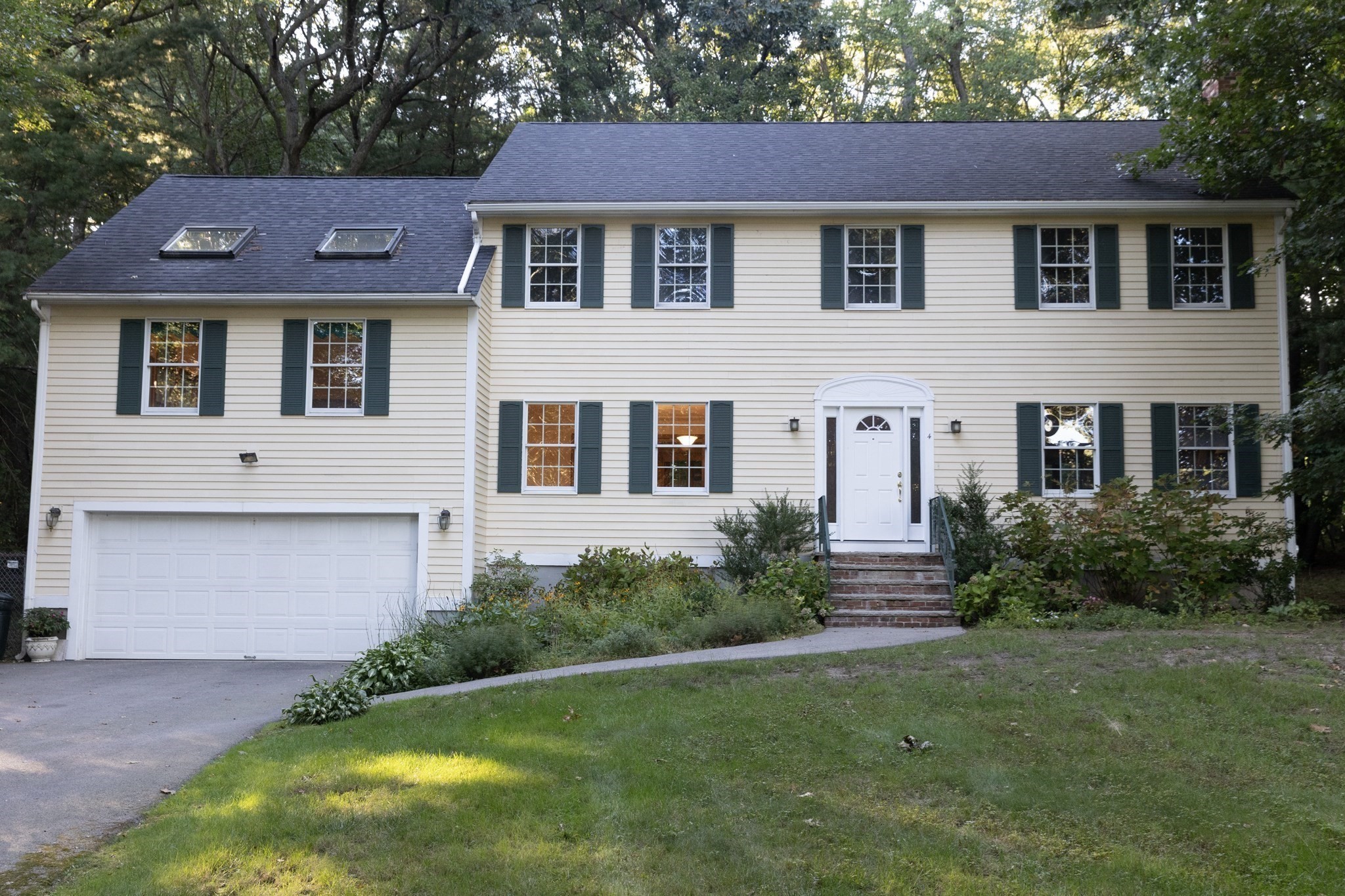 4 Mead Circle, Lexington, MA 02478