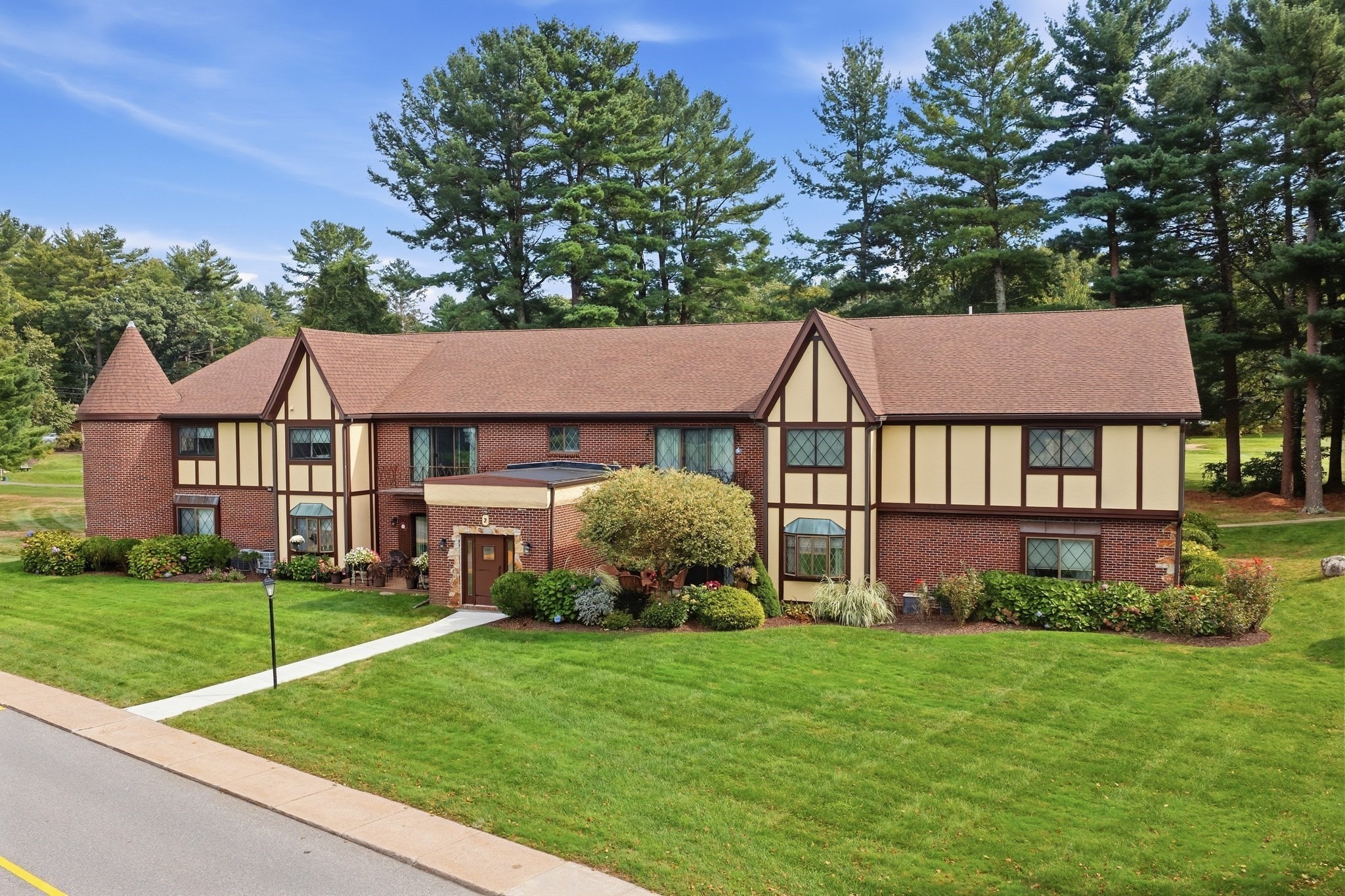 2 Rainbow Pond Drive Unit #2, Walpole, MA 02081