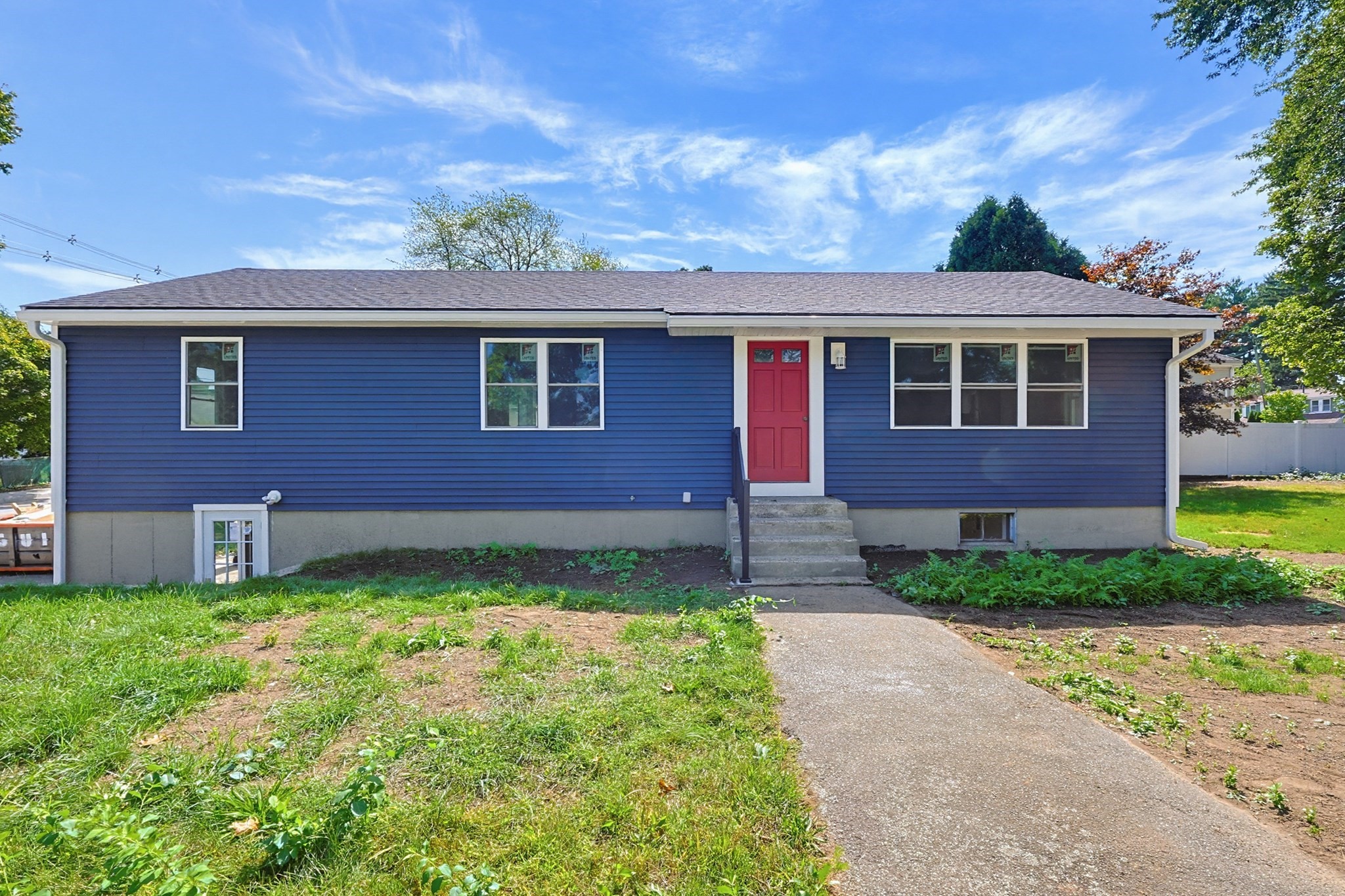 7 Hamilton St, Framingham, MA 01701