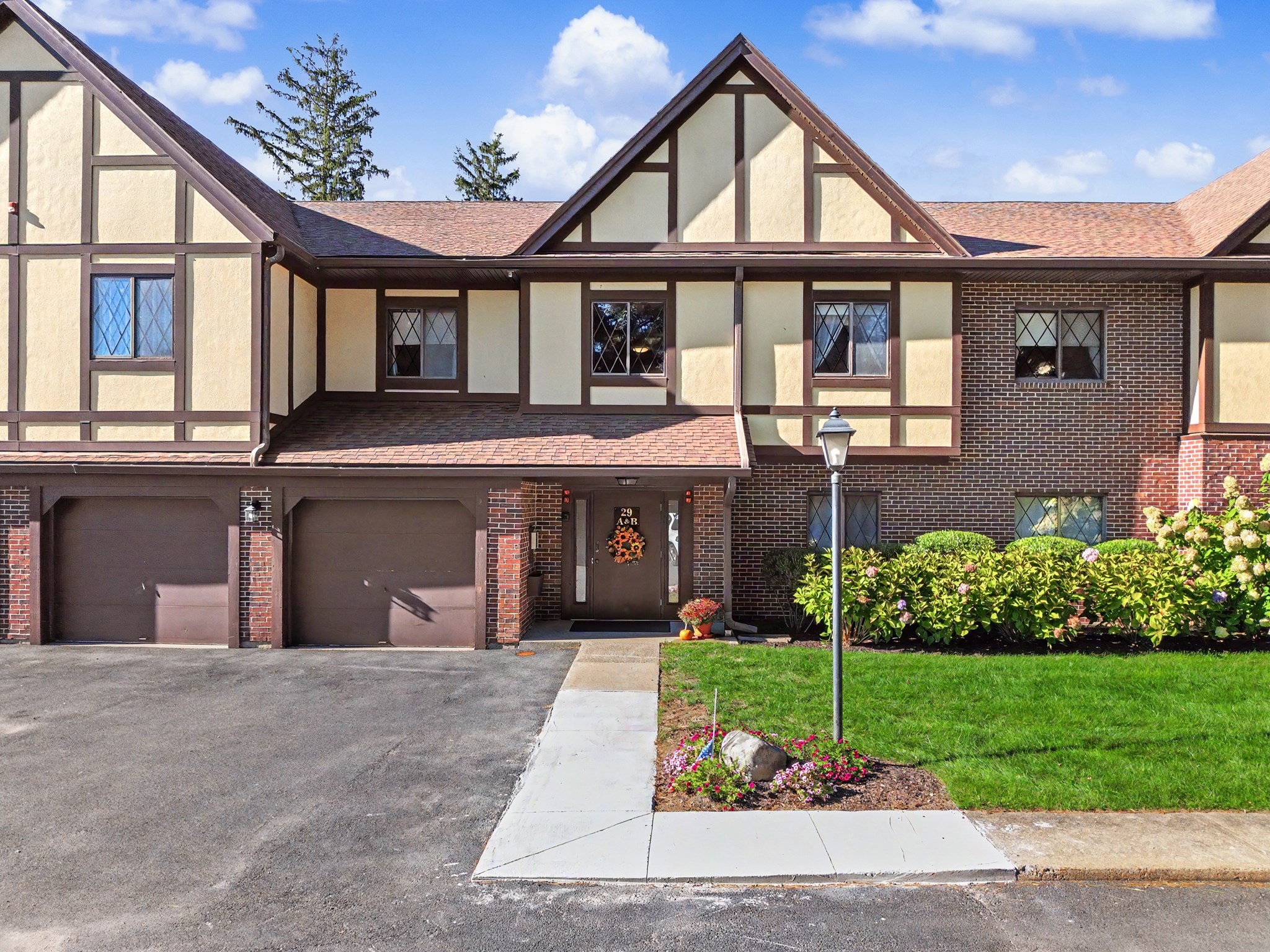 29 Rainbow Pond Dr. Unit B1, Walpole, MA 02081