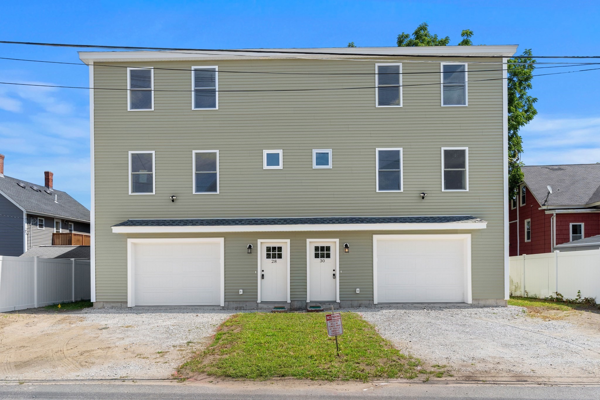 28 Quigley Ave, Chelmsford, MA 01863
