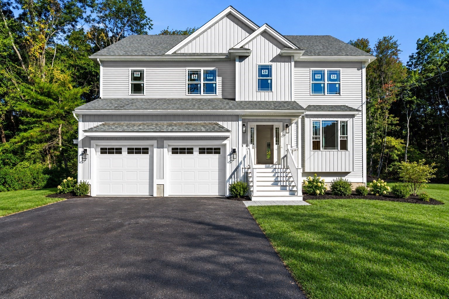 160 Vale St, Tewksbury, MA 01876