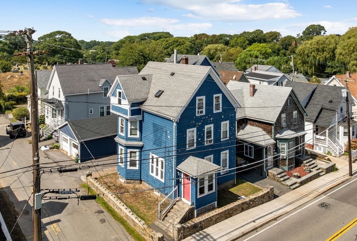 150 Maplewood Avenue, Gloucester, MA 01930