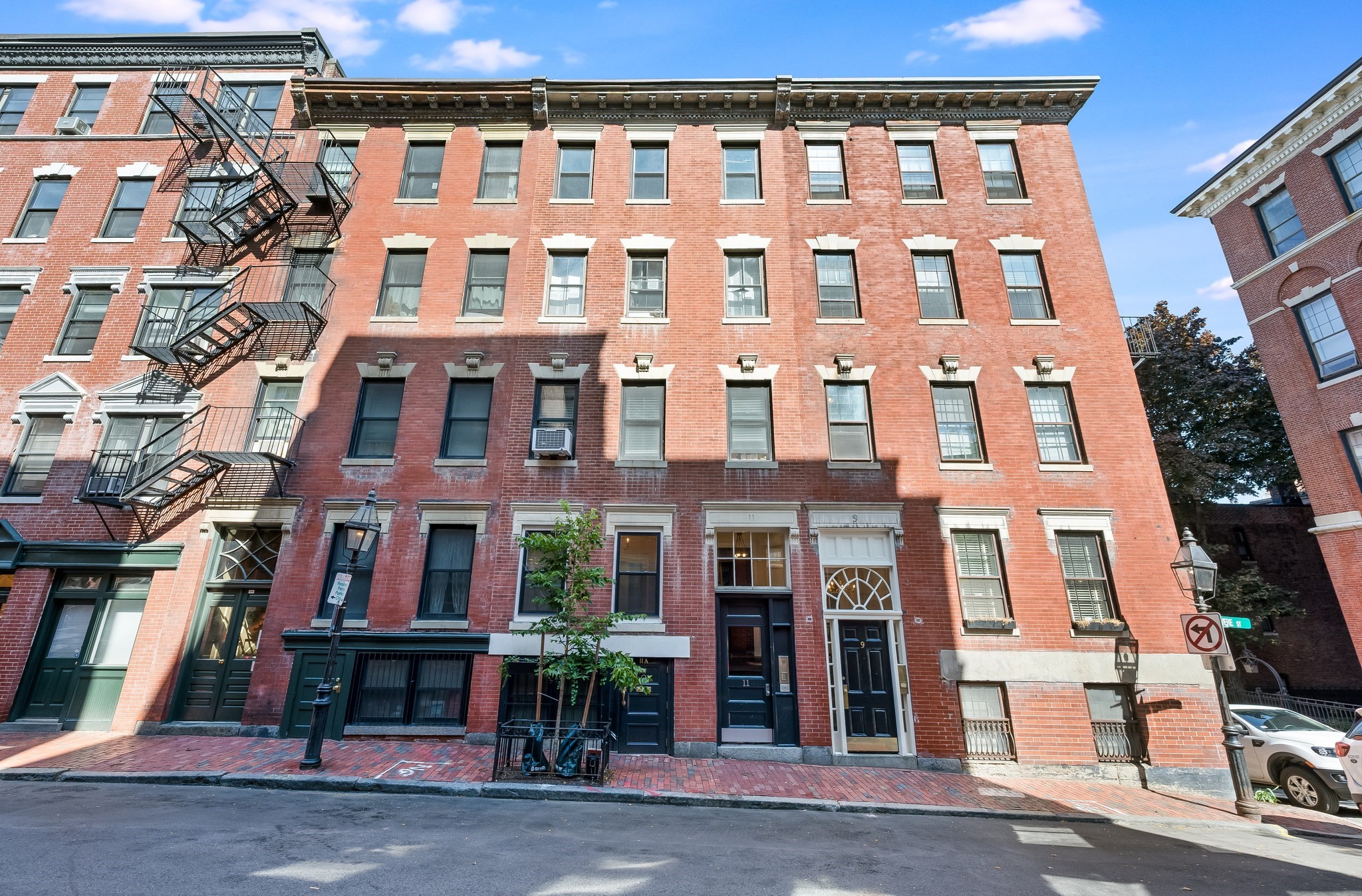 11 Revere St Unit 1, Beacon Hill, Boston, MA 02114
