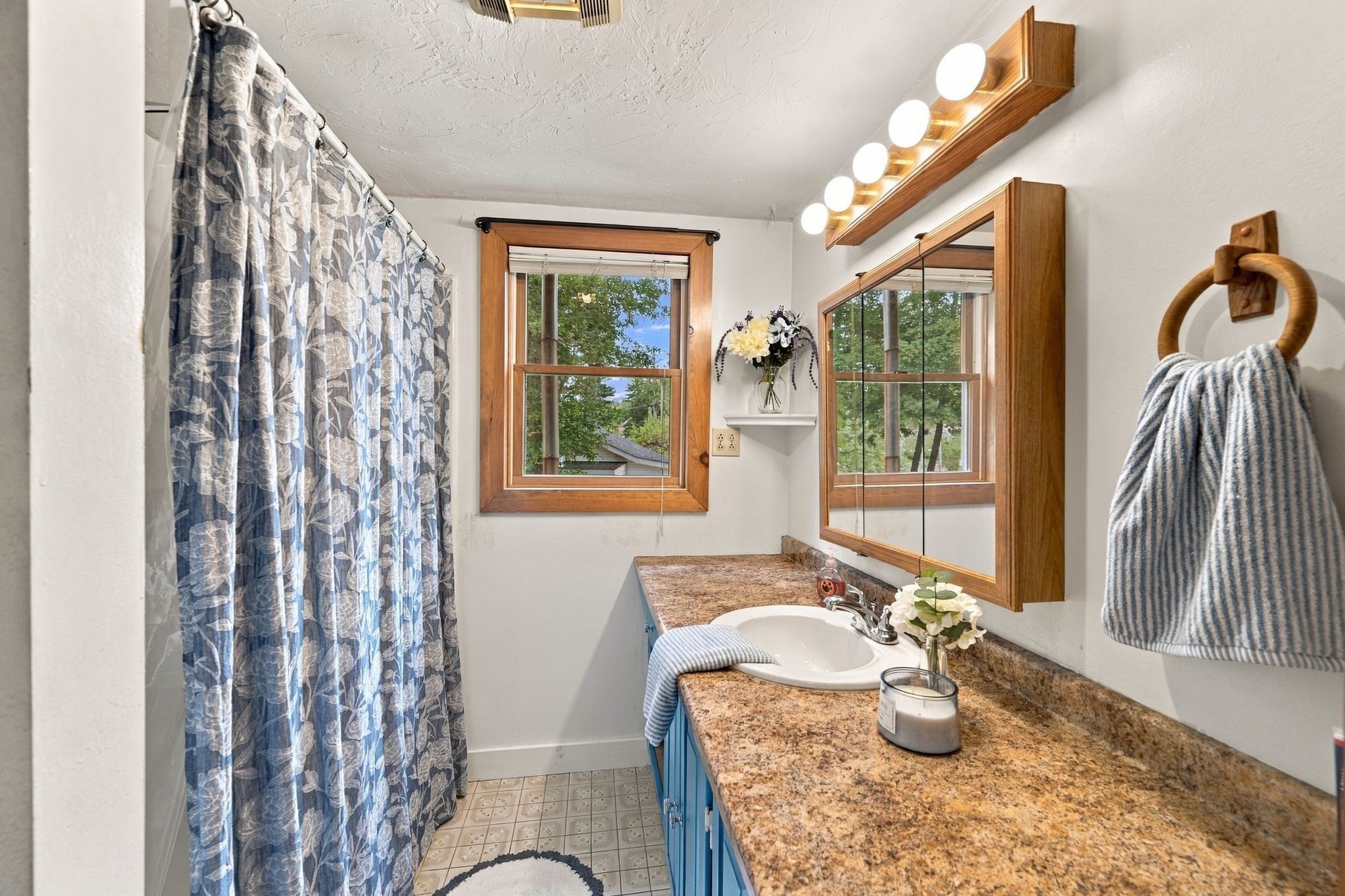 39 Lakeview Dr, Leominster, MA 01453 - Image 33