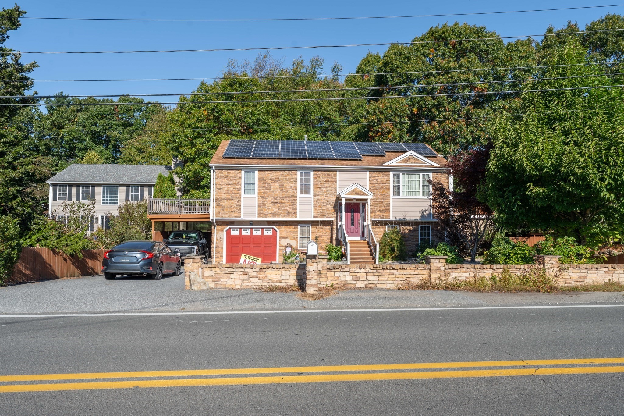 769 New Plainville Rd, New Bedford, MA 02745