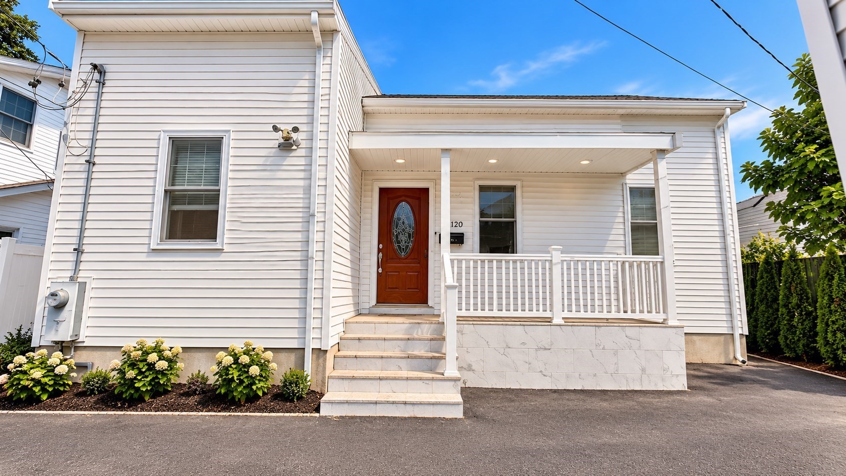 118 Charles St, Quincy, MA 02169