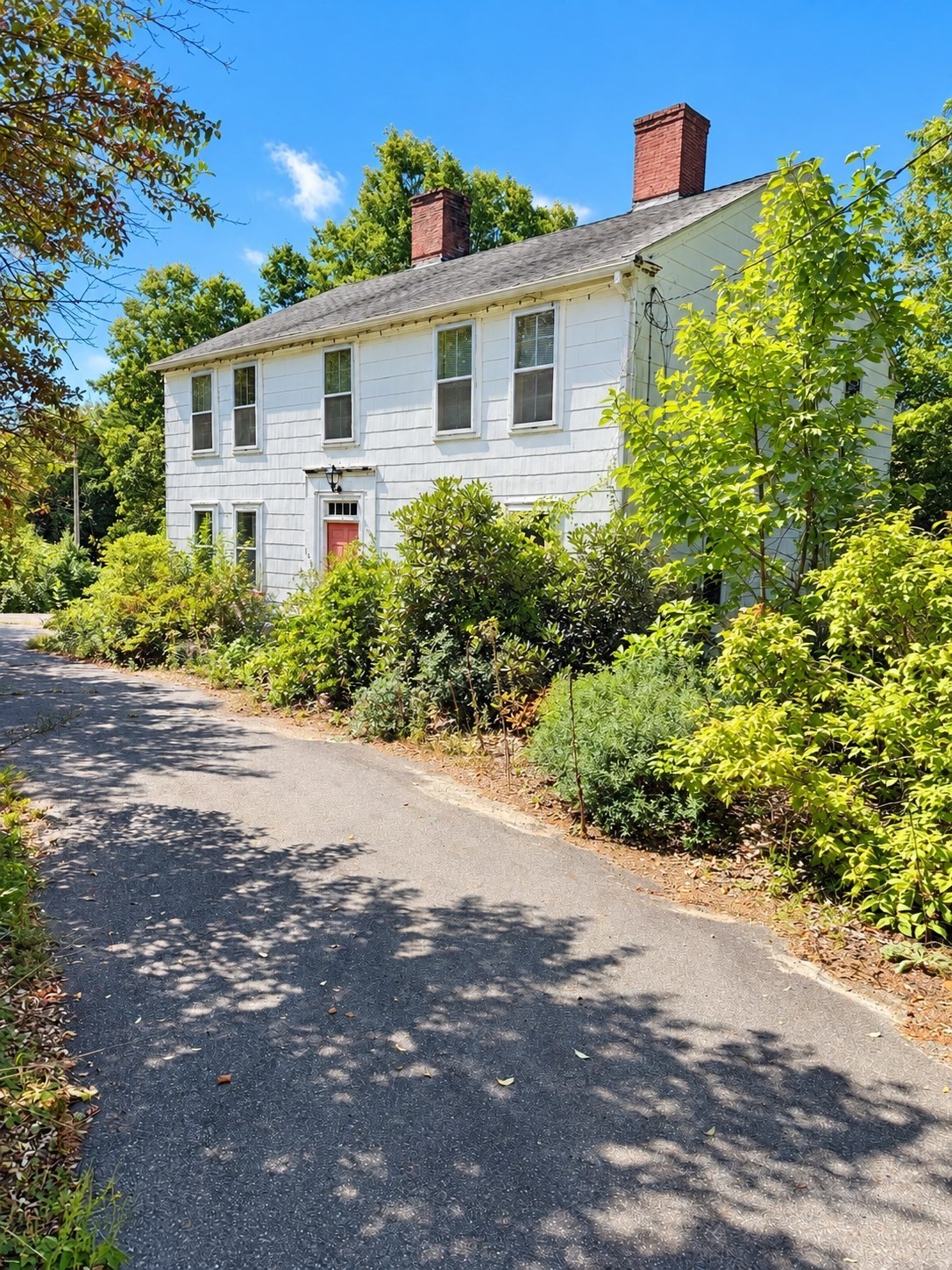 153 Johnny Appleseed Ln, Leominster, MA 01453 - Image 2