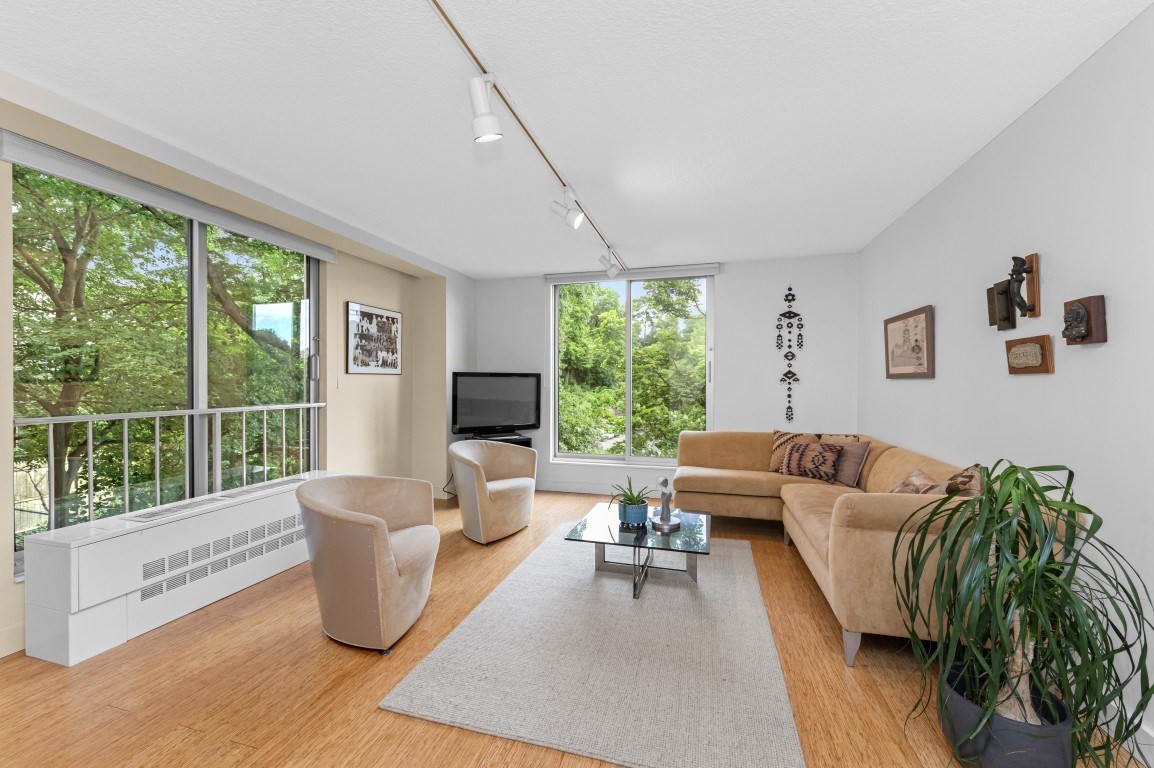 99 Pond Ave. Unit 506, Brookline, MA 02445